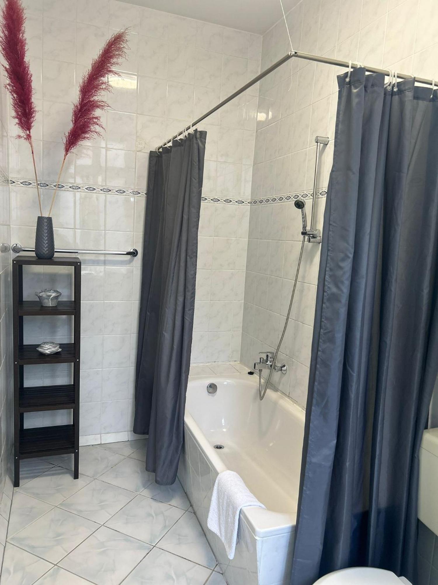Basic Double Room