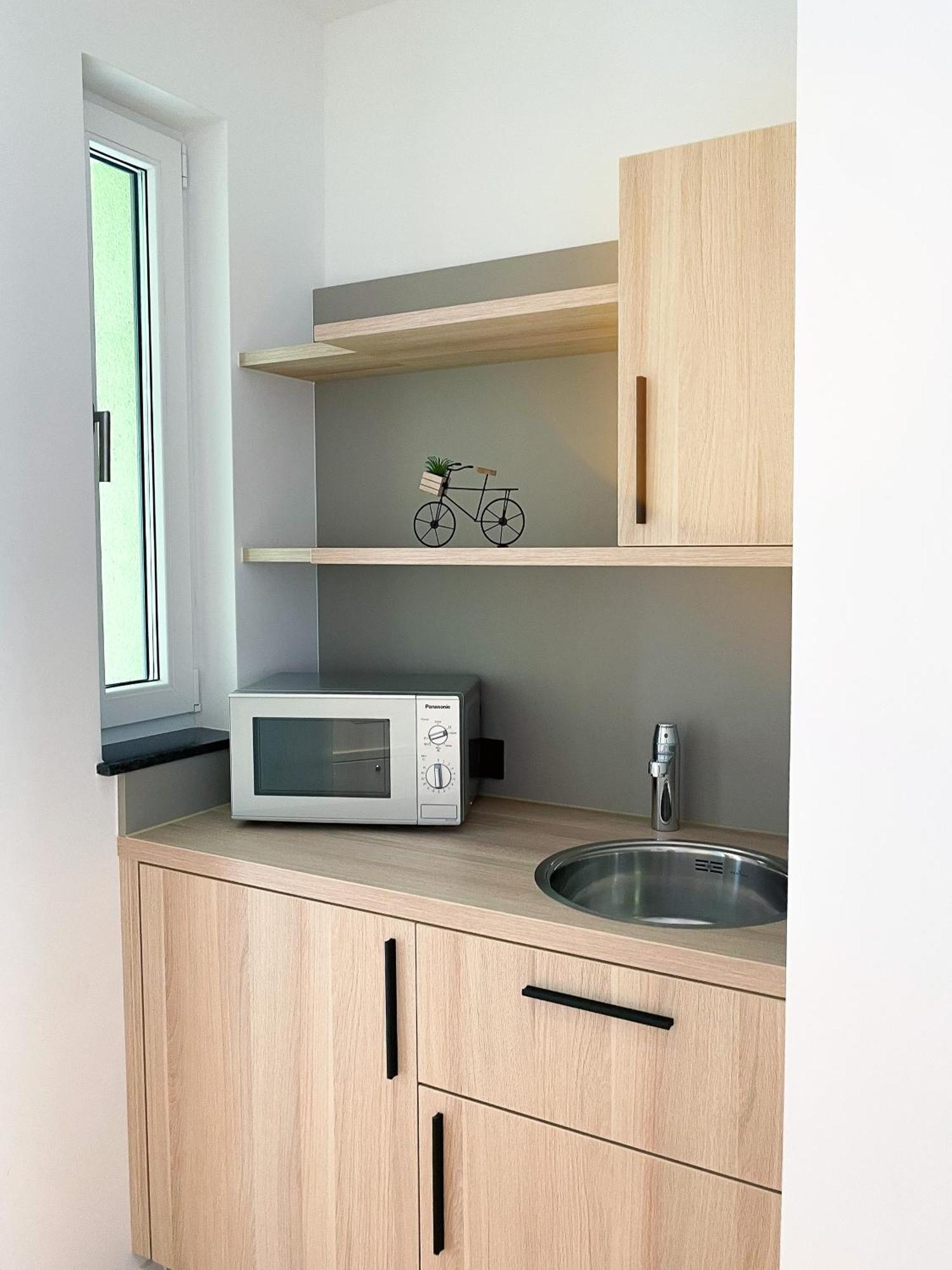 One-Bedroom Apartment with Garden View,1549436737:JPEG