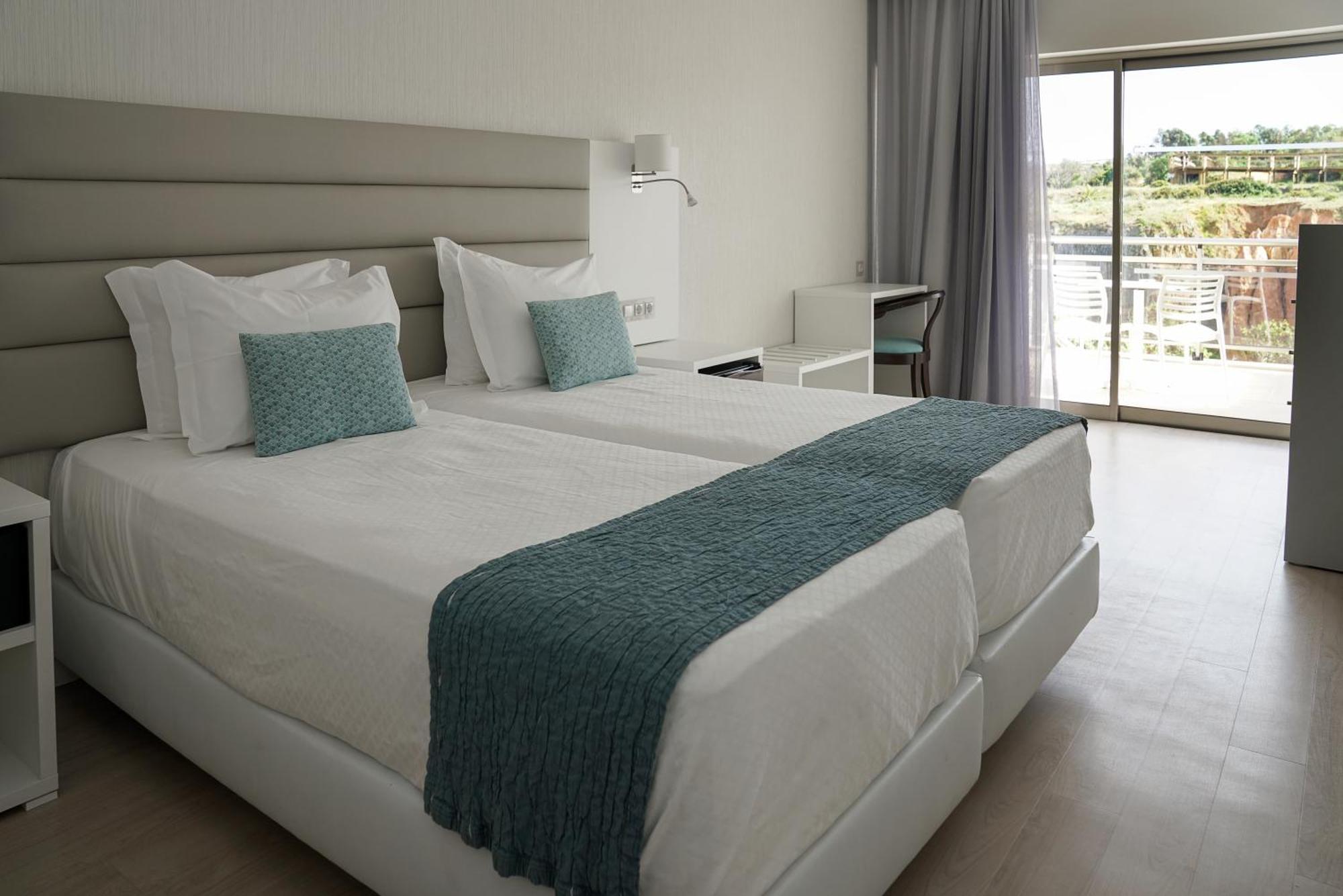 Twin Room Side Sea View