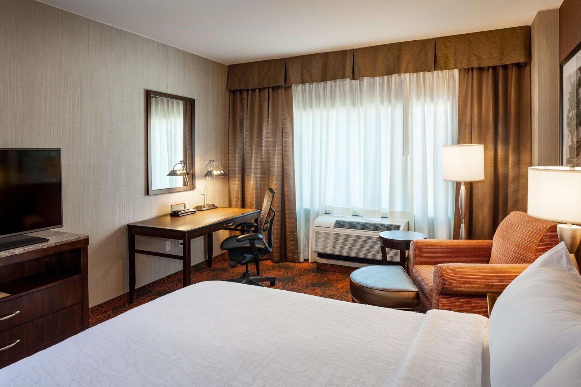 Premium King Room,1770961183:JPEG