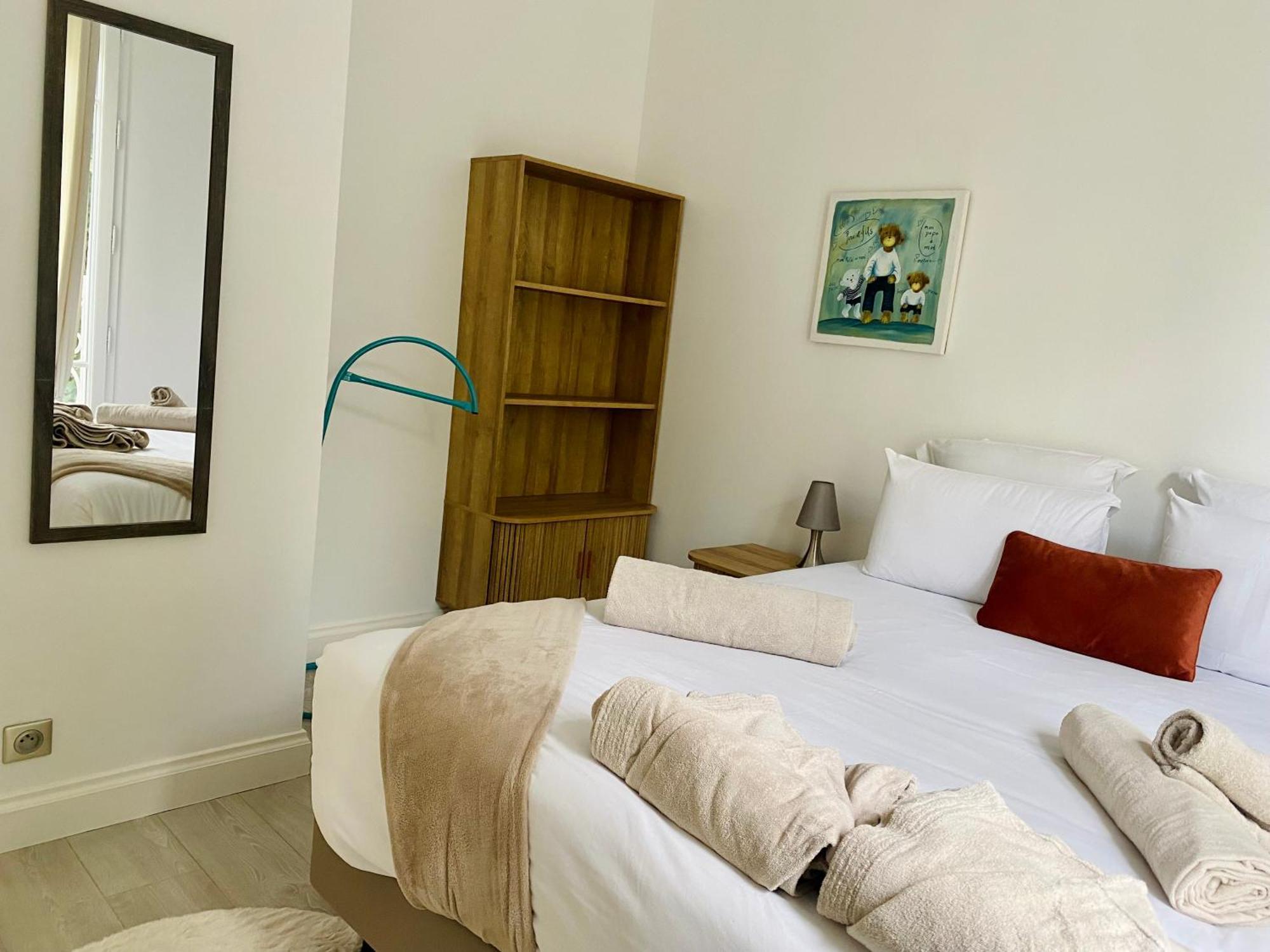 Large Double Room