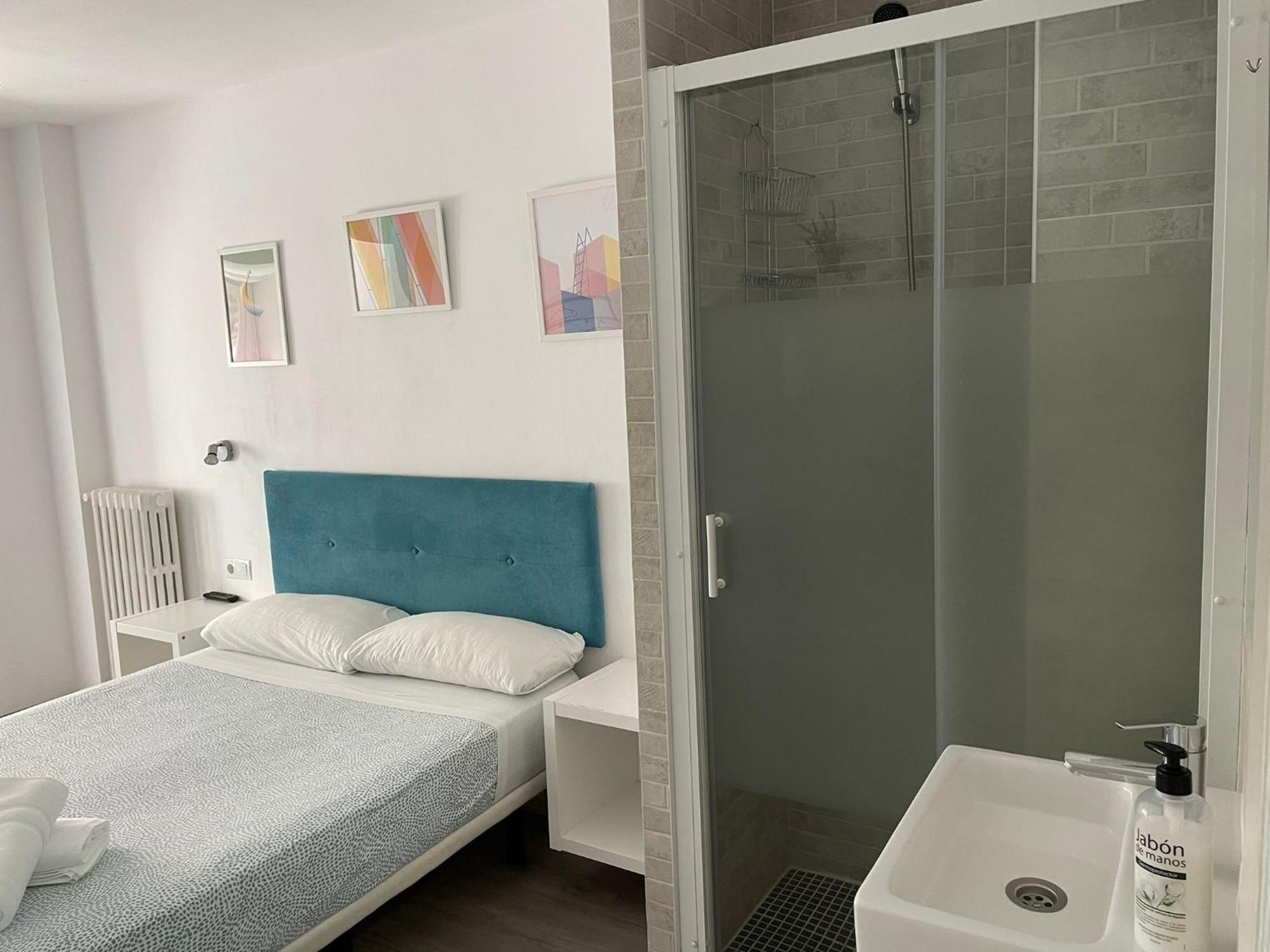 Double Room Shared Toilet