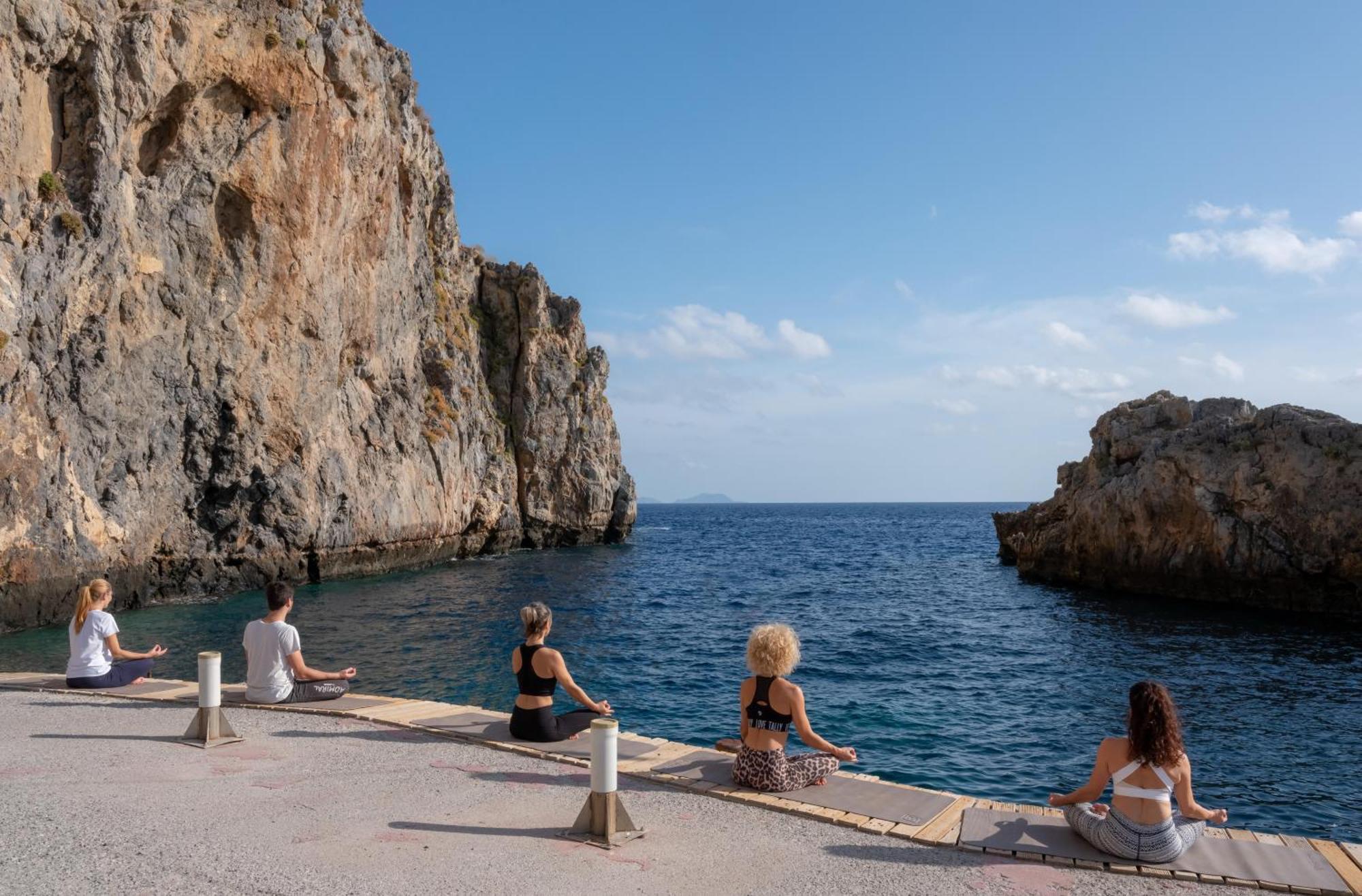 Yoga & Superior Bungalow Sea View