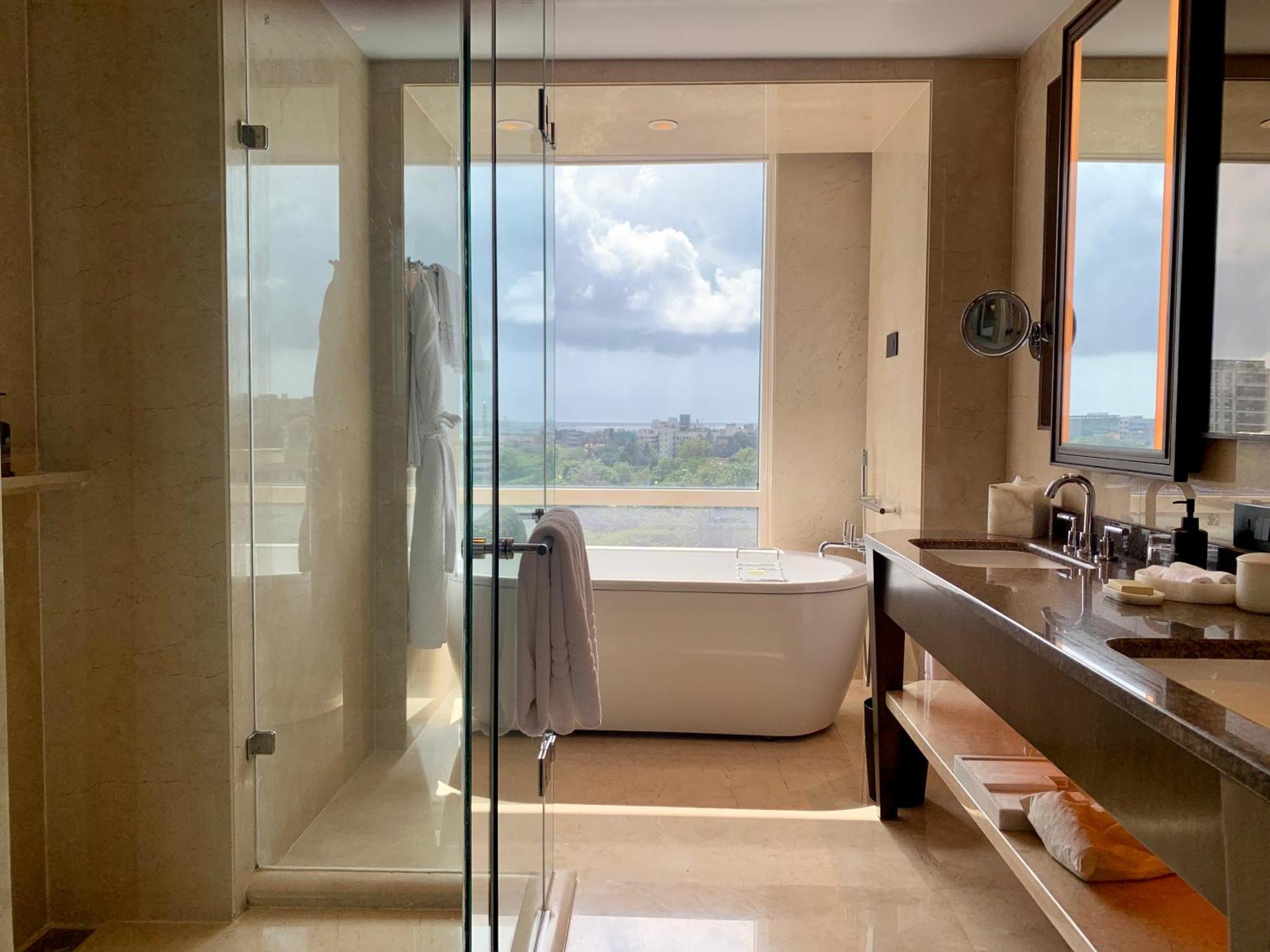 Deluxe Twin Room with Sea View
