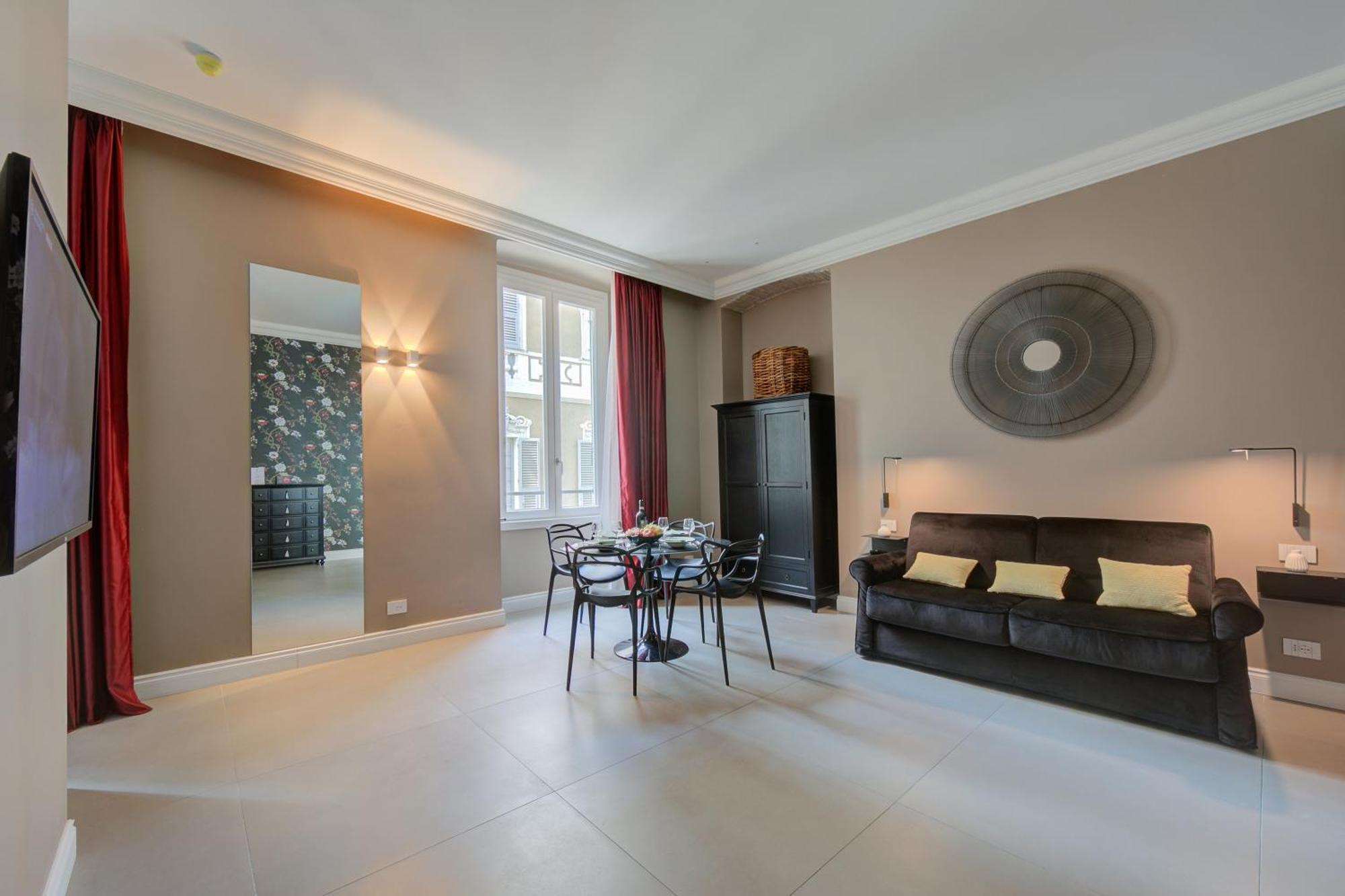 One-Bedroom Apartment
