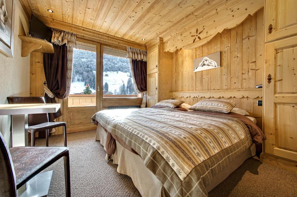 Double or Twin Room Balcony