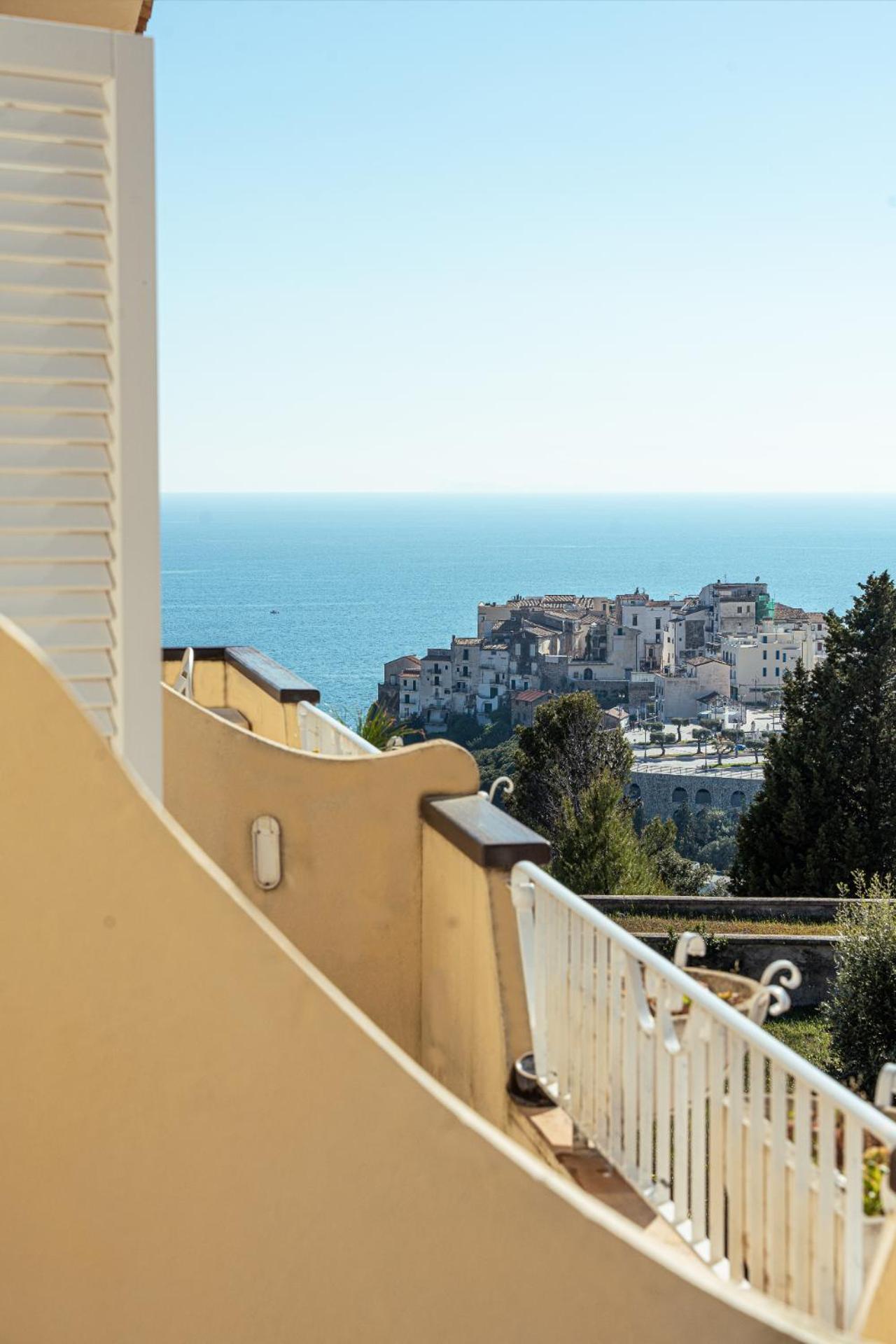Double or Twin Room Garden View