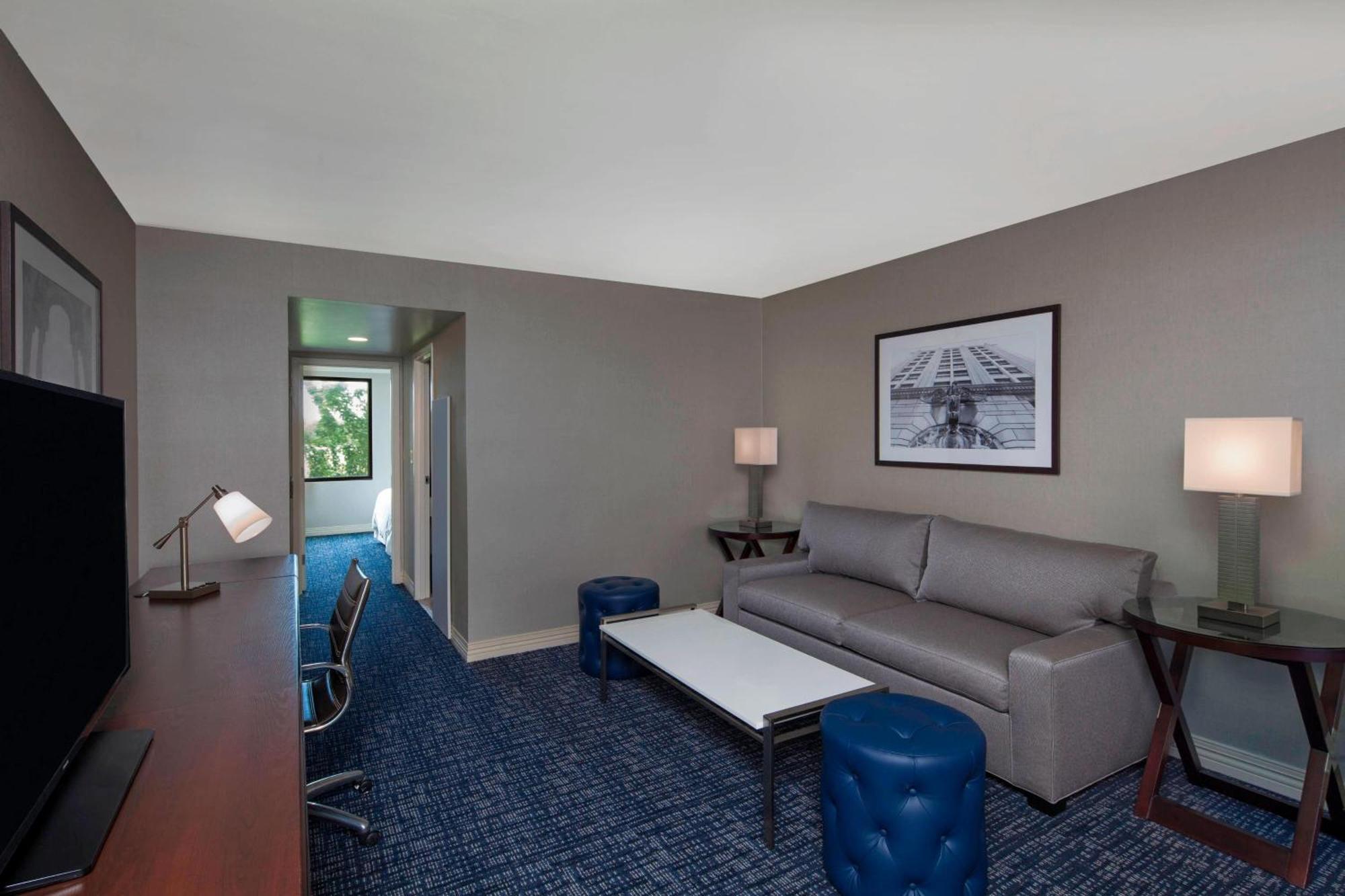 One-Bedroom Suite