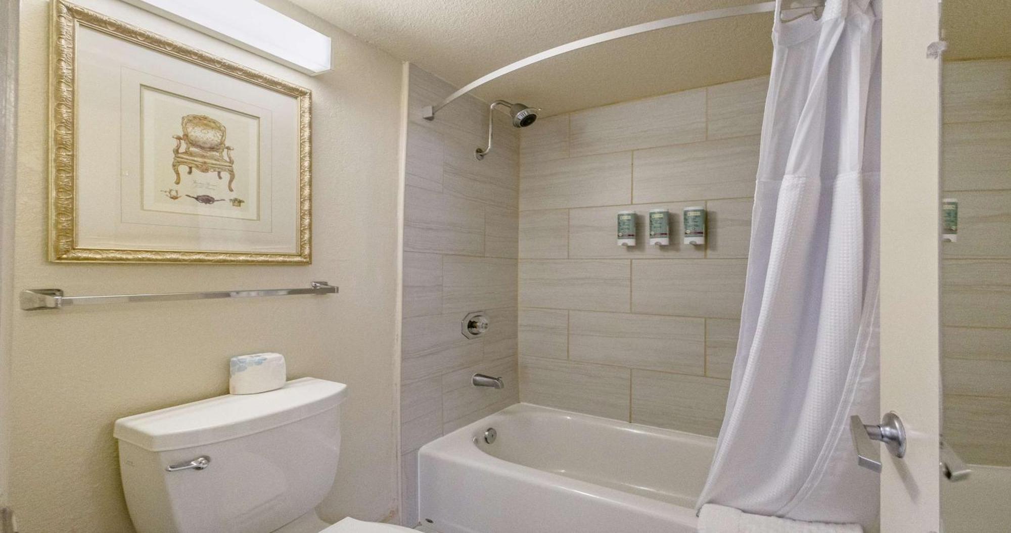 Queen Room with Two Queen Beds and Kitchenette - Non-Smoking