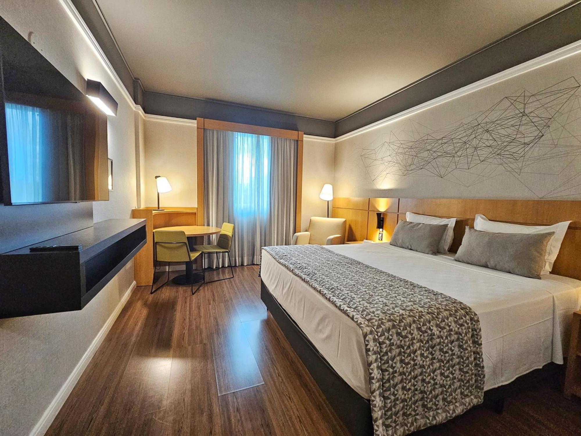 Superior Queen Room
