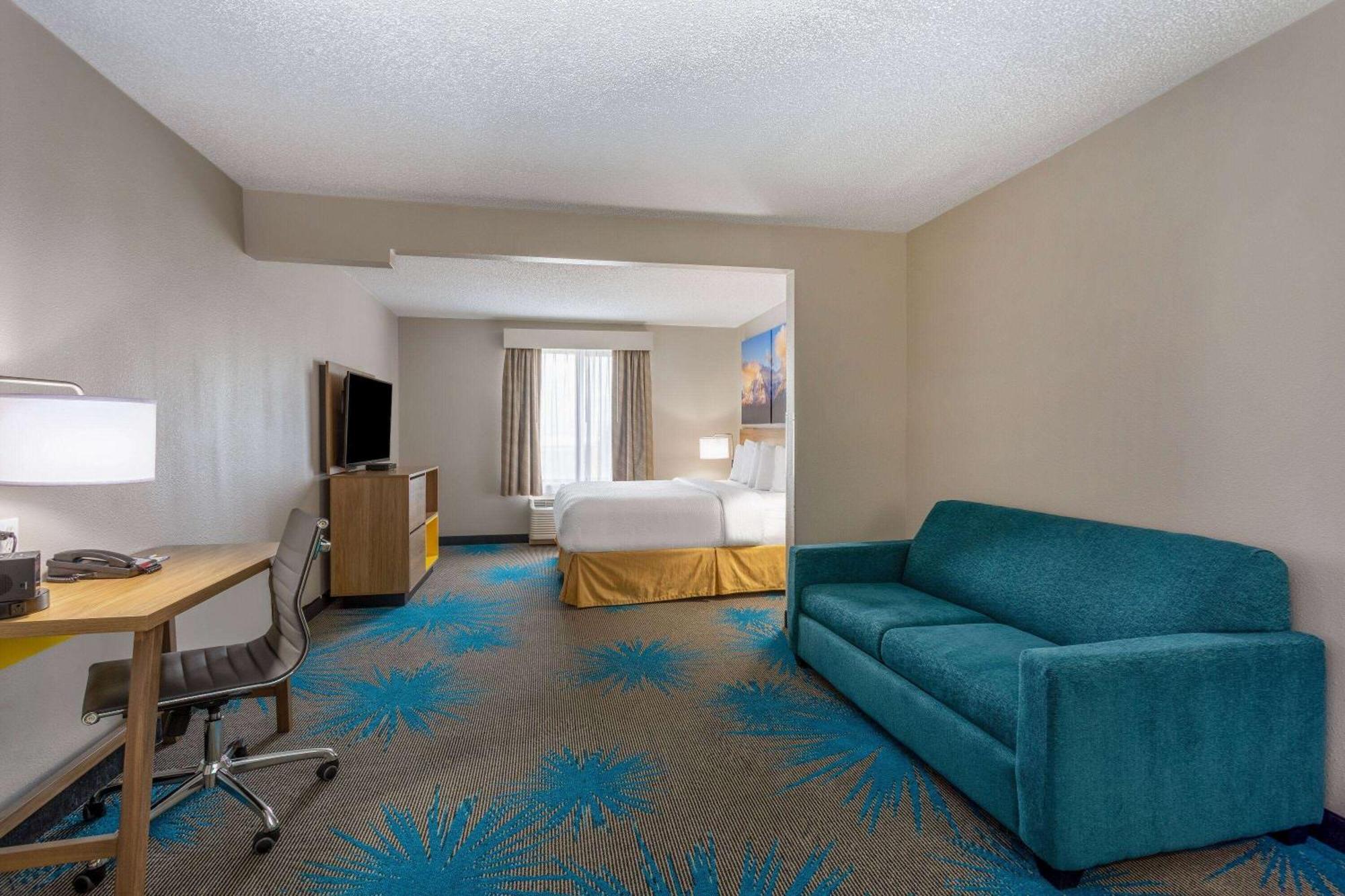 King  Studio Suite, Non-Smoking