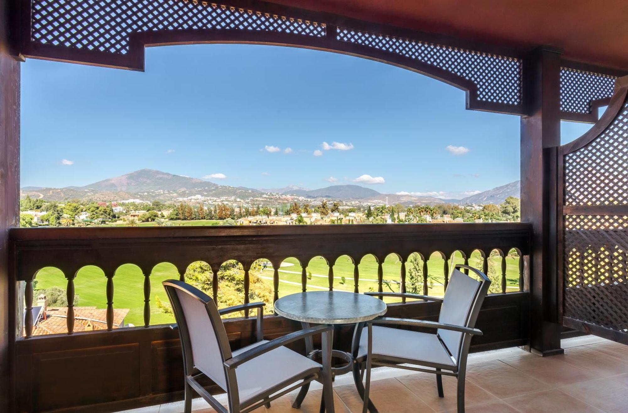 Superior Double or Twin room Golf View