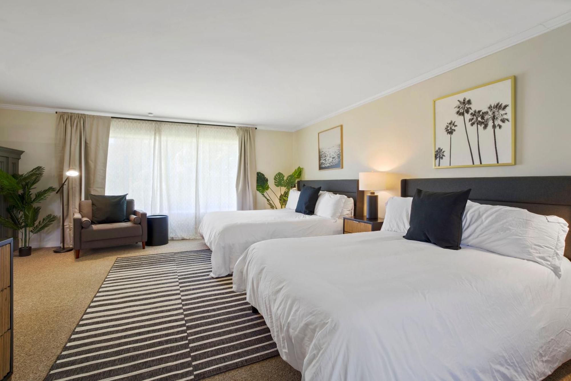 Queen Room Two Queen Beds