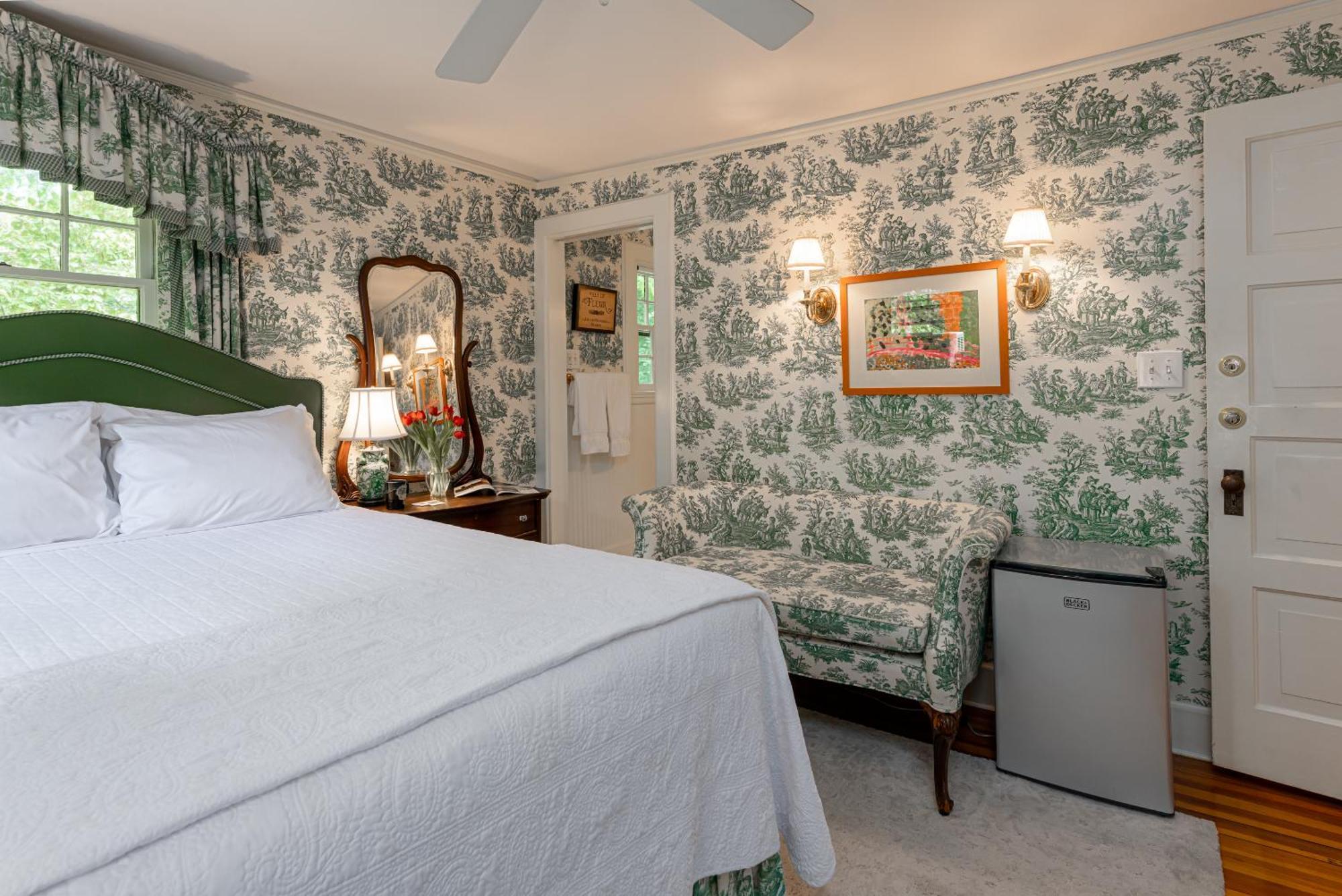 Queen Room