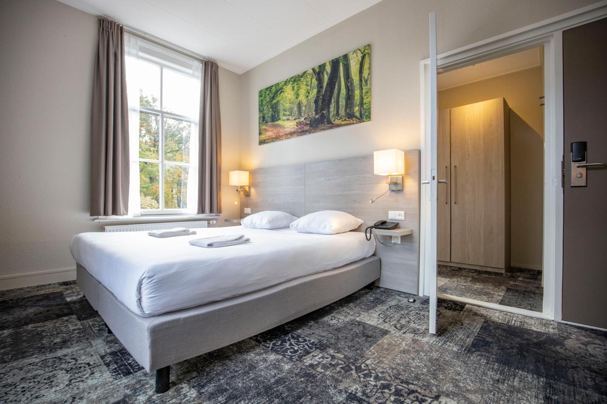 Deluxe Double Room Bath Or Shower