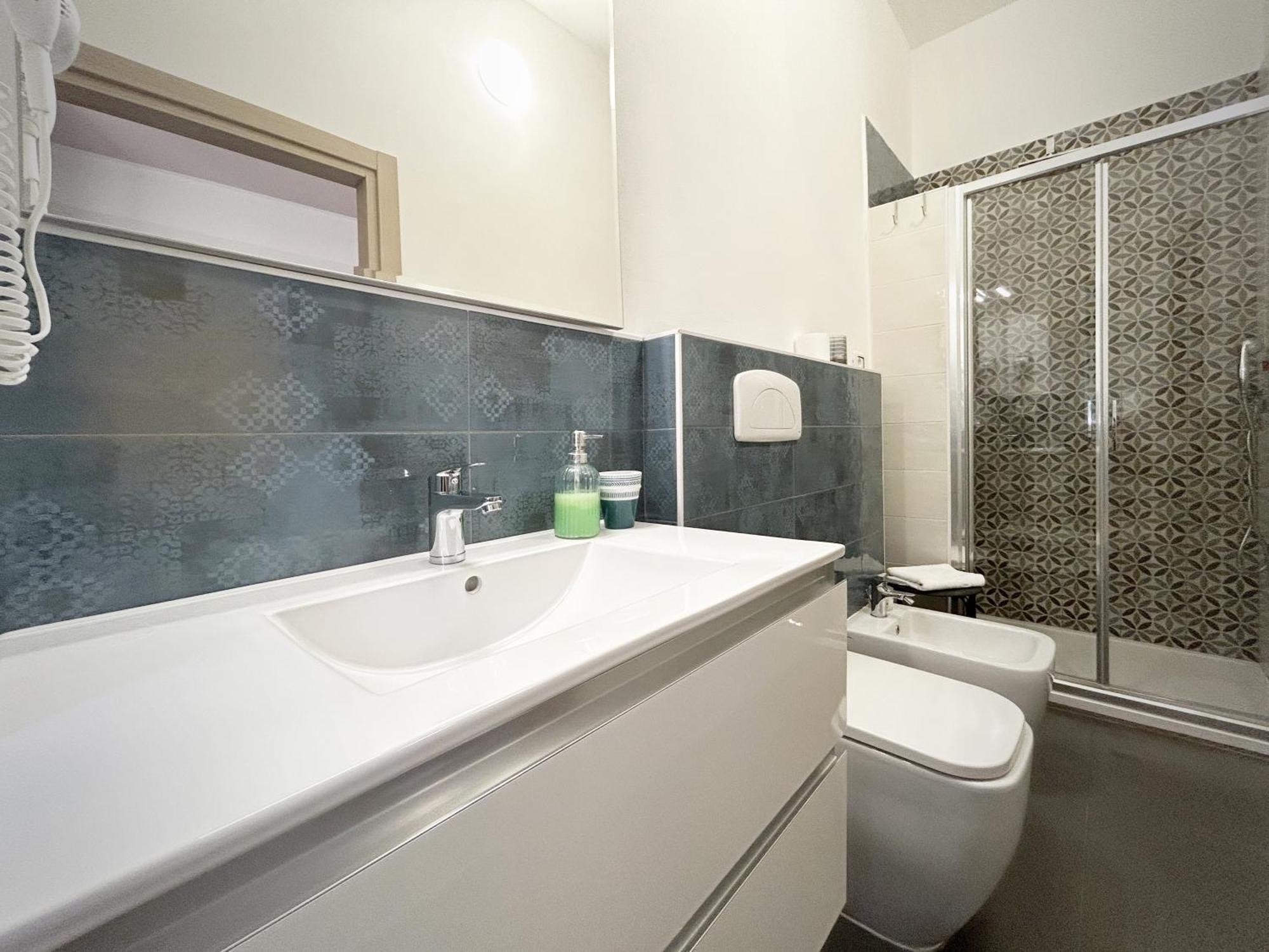 Single Room Bathroom