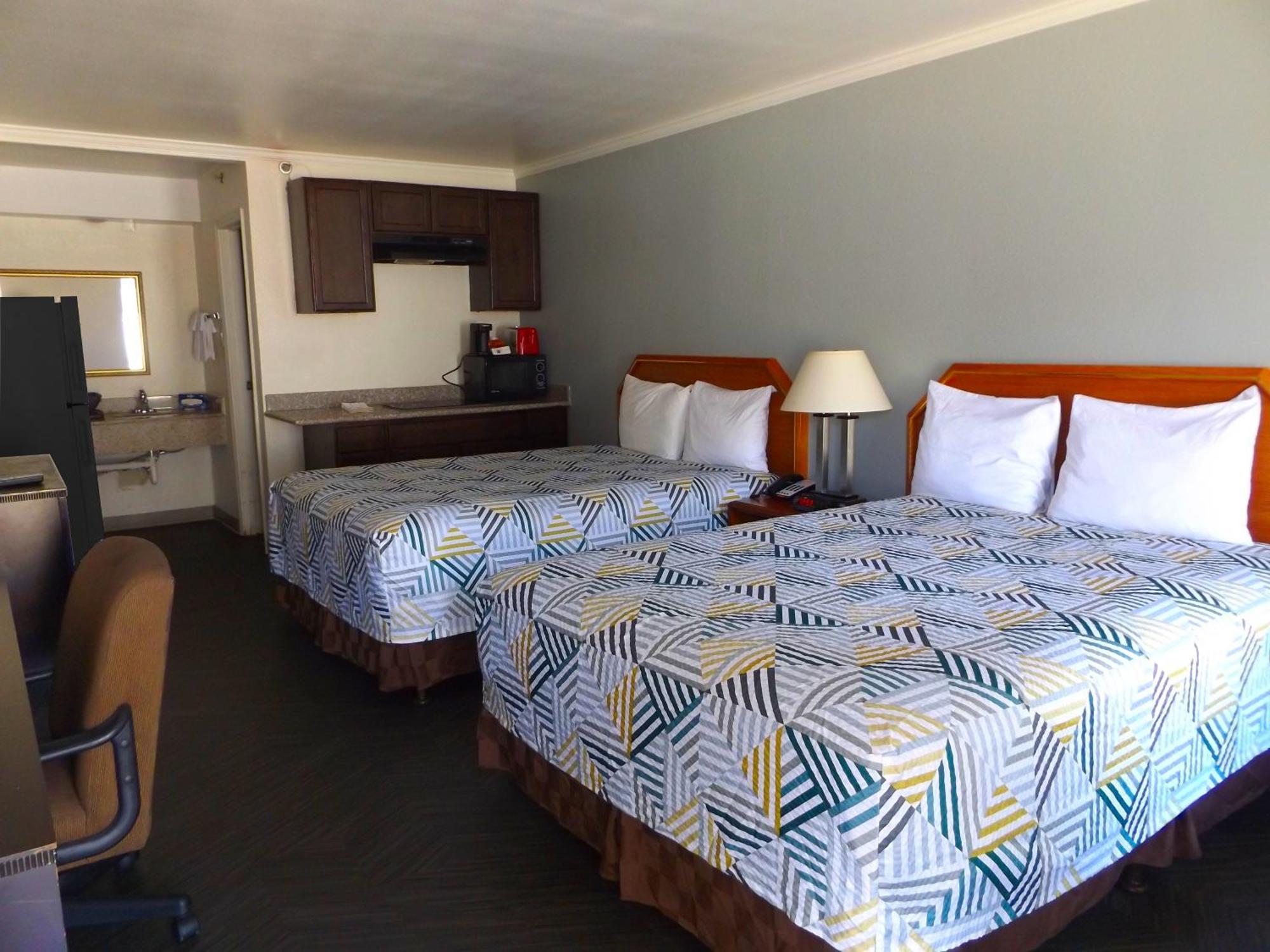 Deluxe Queen Room Two Queen Beds Non-Smoking