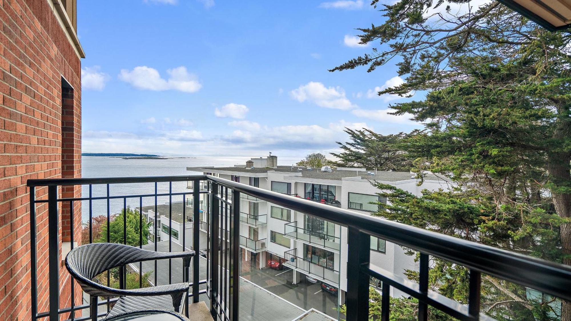 One Bedroom Suite Partial Ocean View King Pool Access Ages 16