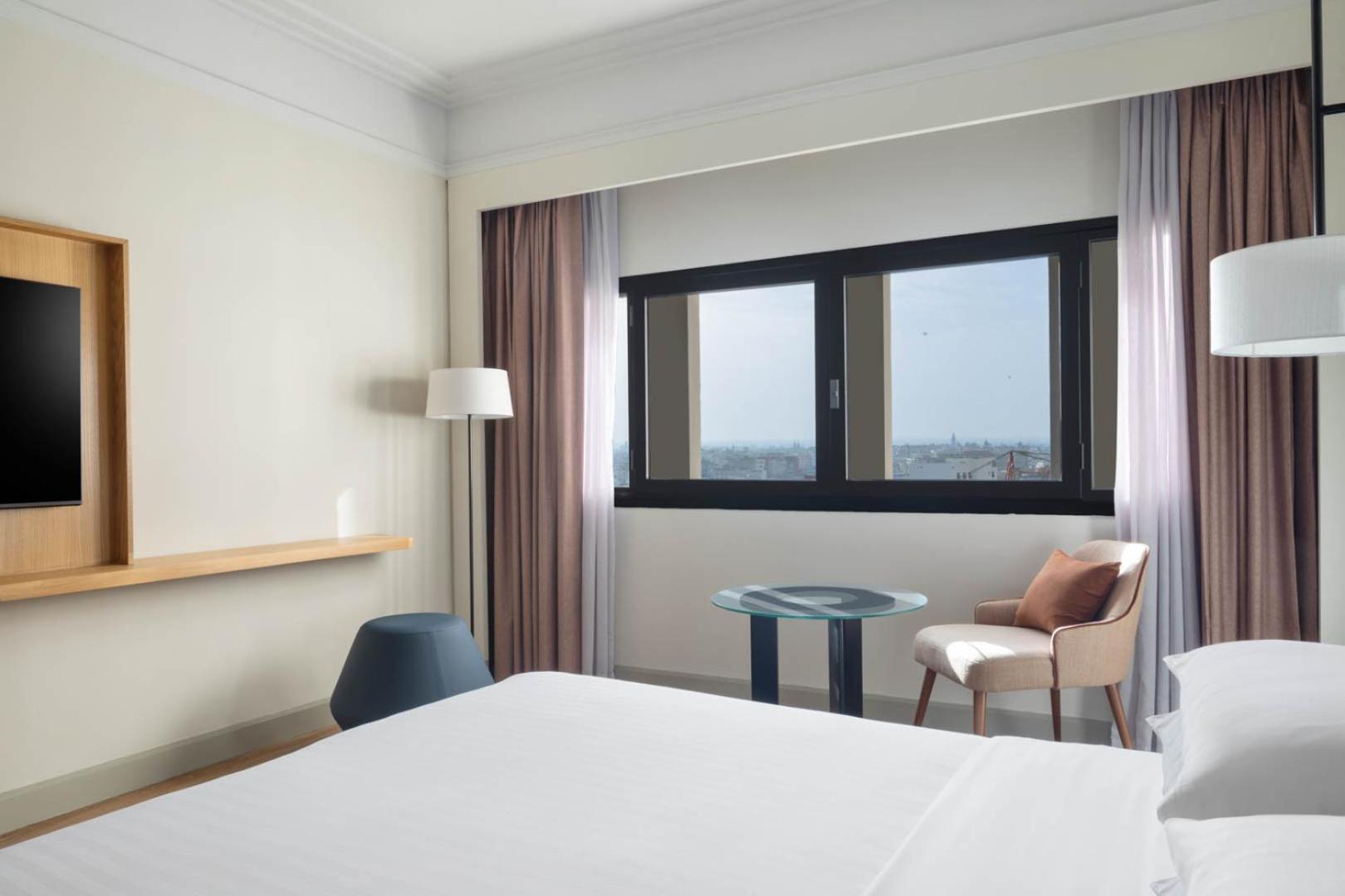 Superior King Room with City View,1556895271:JPEG