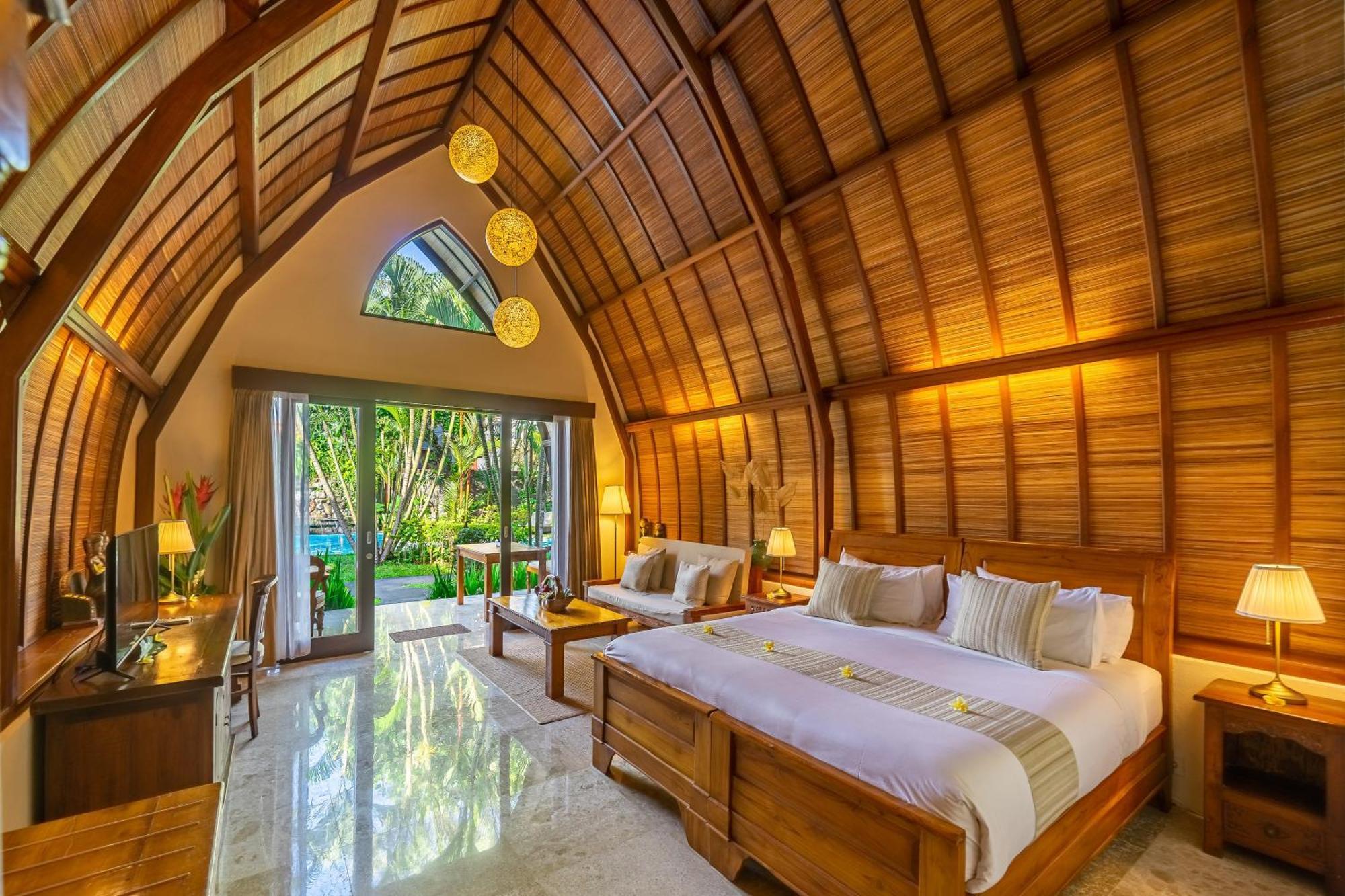 One-Bedroom Villa King or Twin Bed
