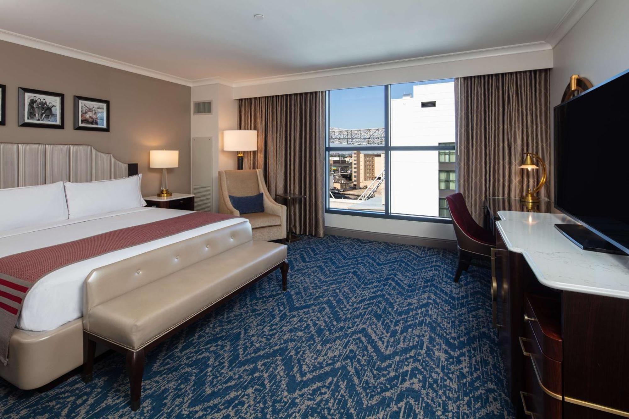 Premium King Room