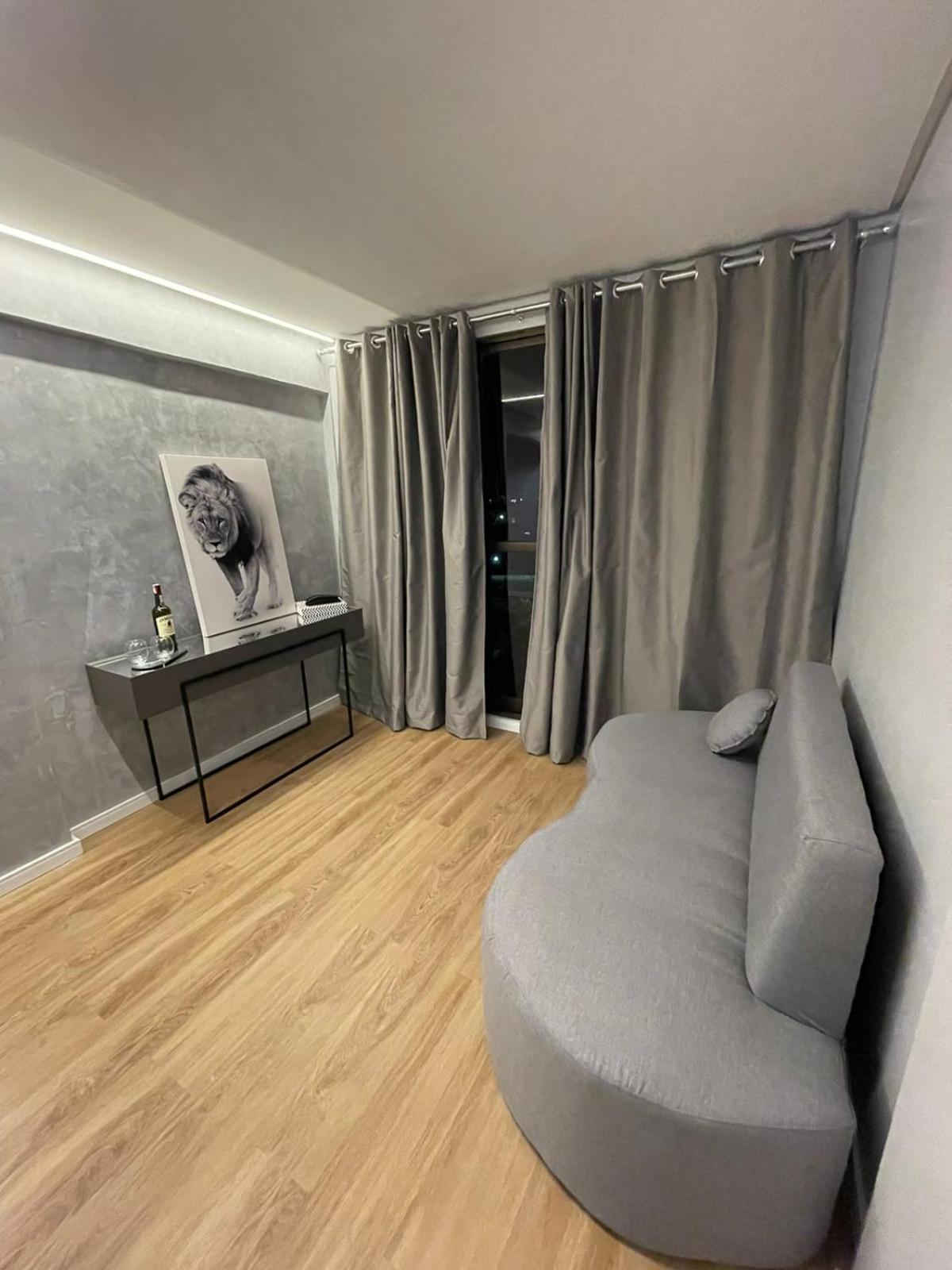 Presidential Suite,1550698189:JPEG