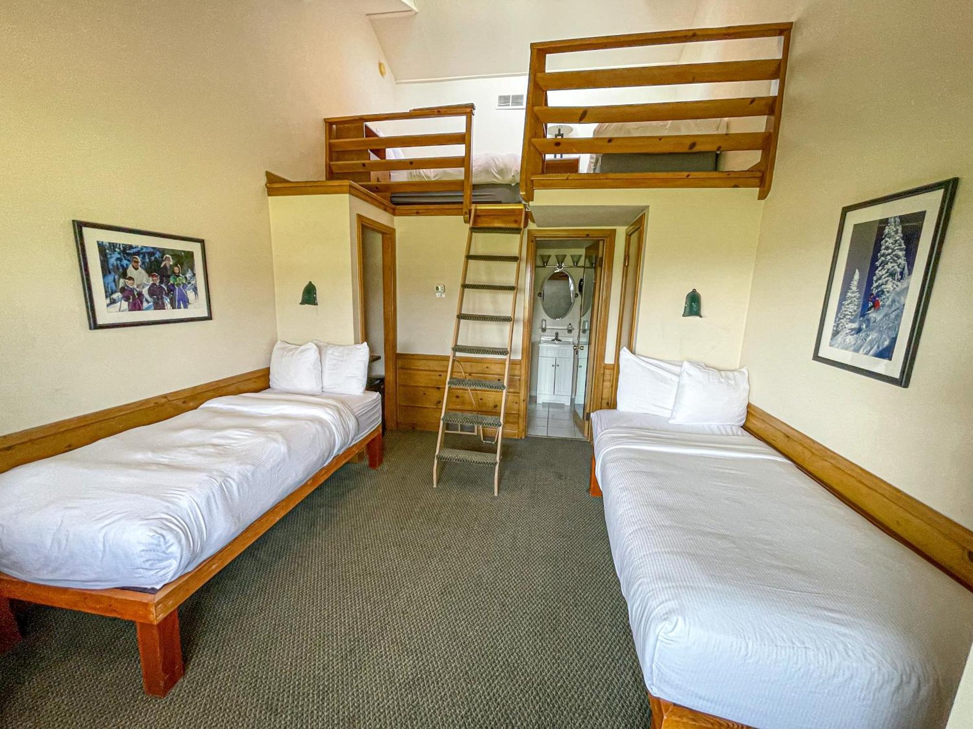 Economy Quadruple Twin Room