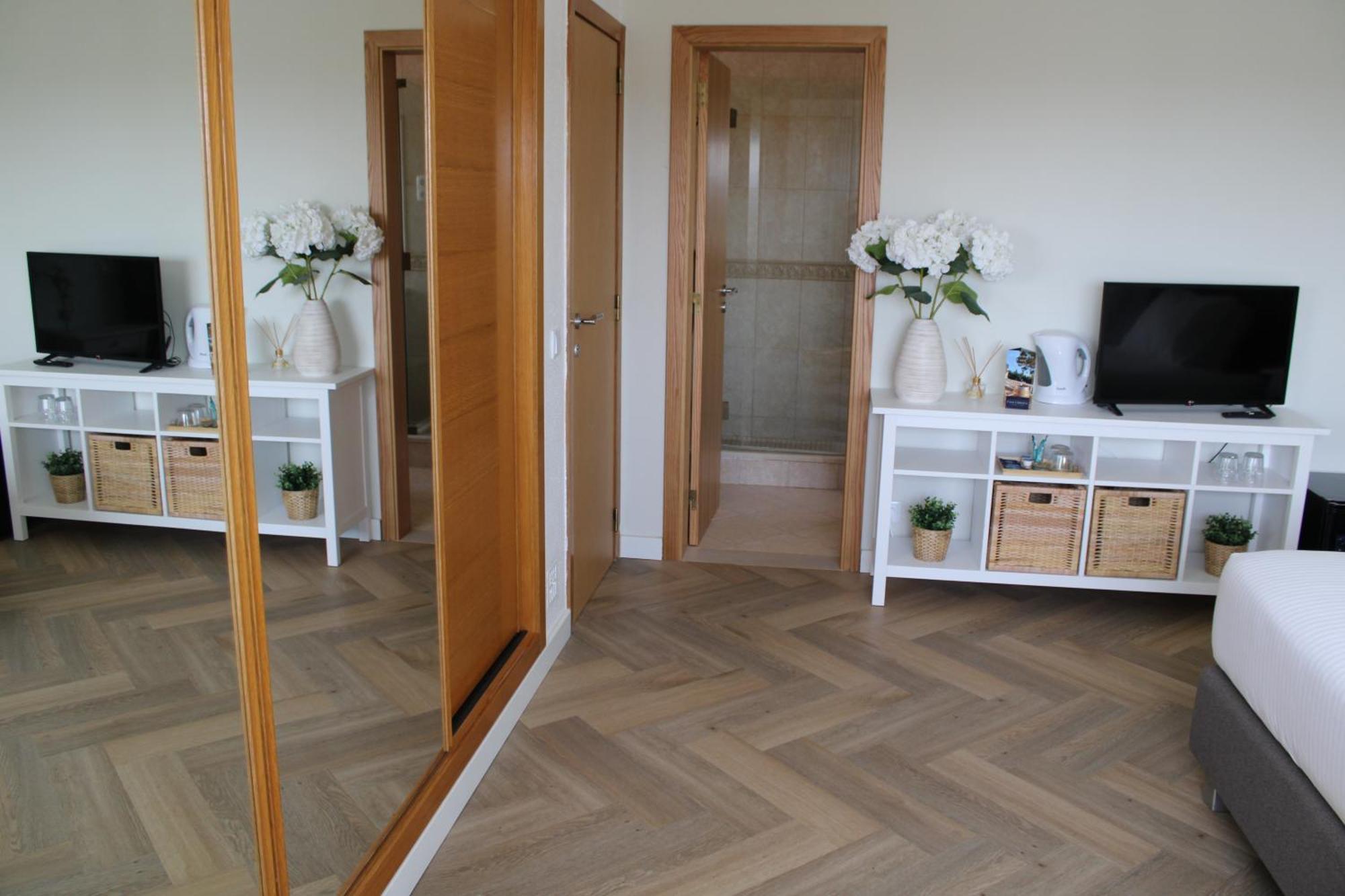 Deluxe Double or Twin Room Sea View