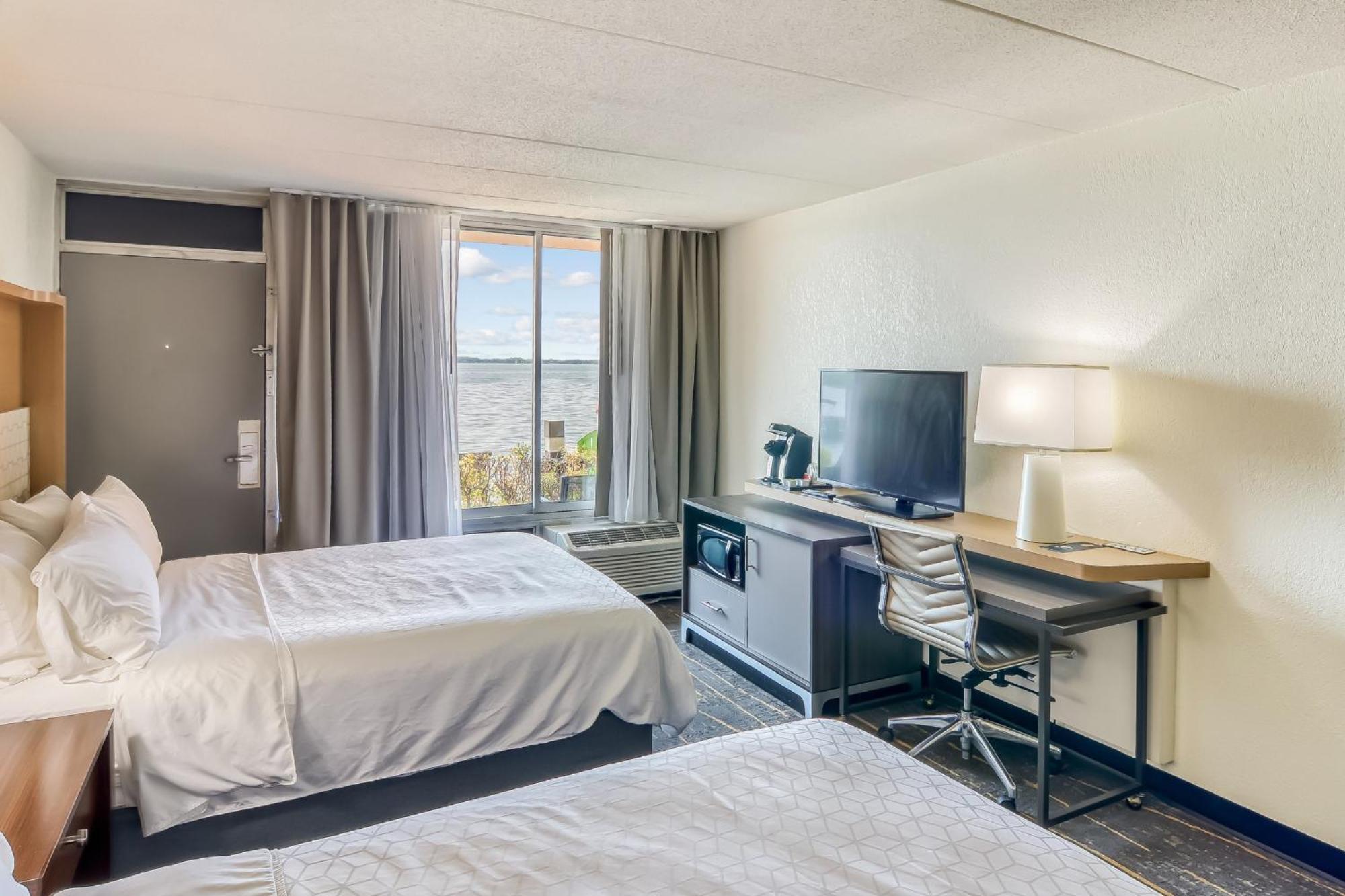 Standard Queen Room Two Queen Beds Beach Access