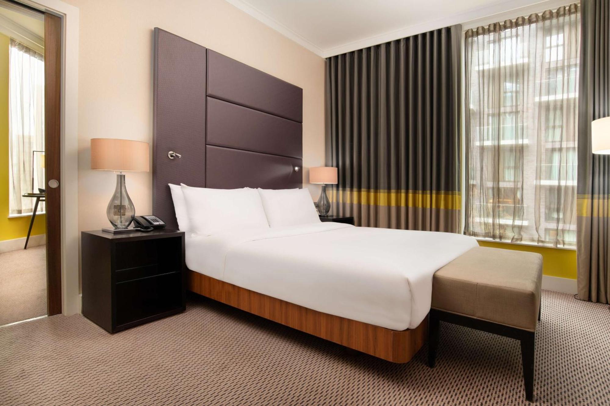 Corner King Suite,1550915860:JPEG