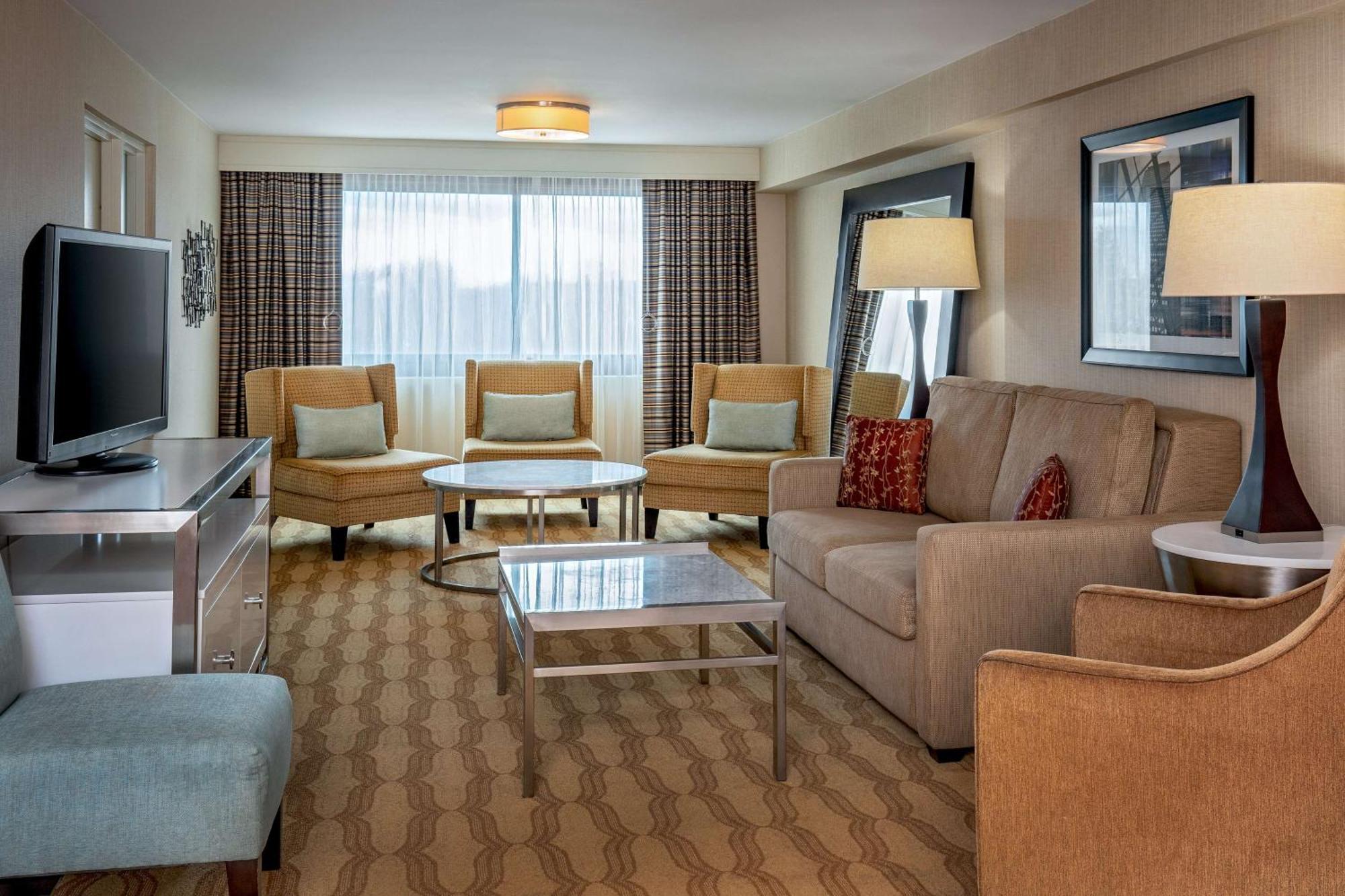 Governors King Suite Non-Smoking