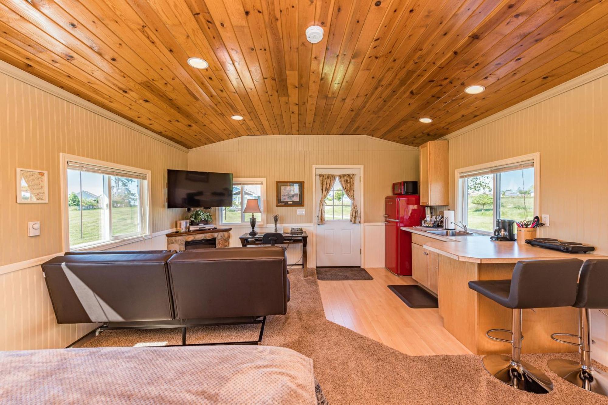 Deluxe Bungalow