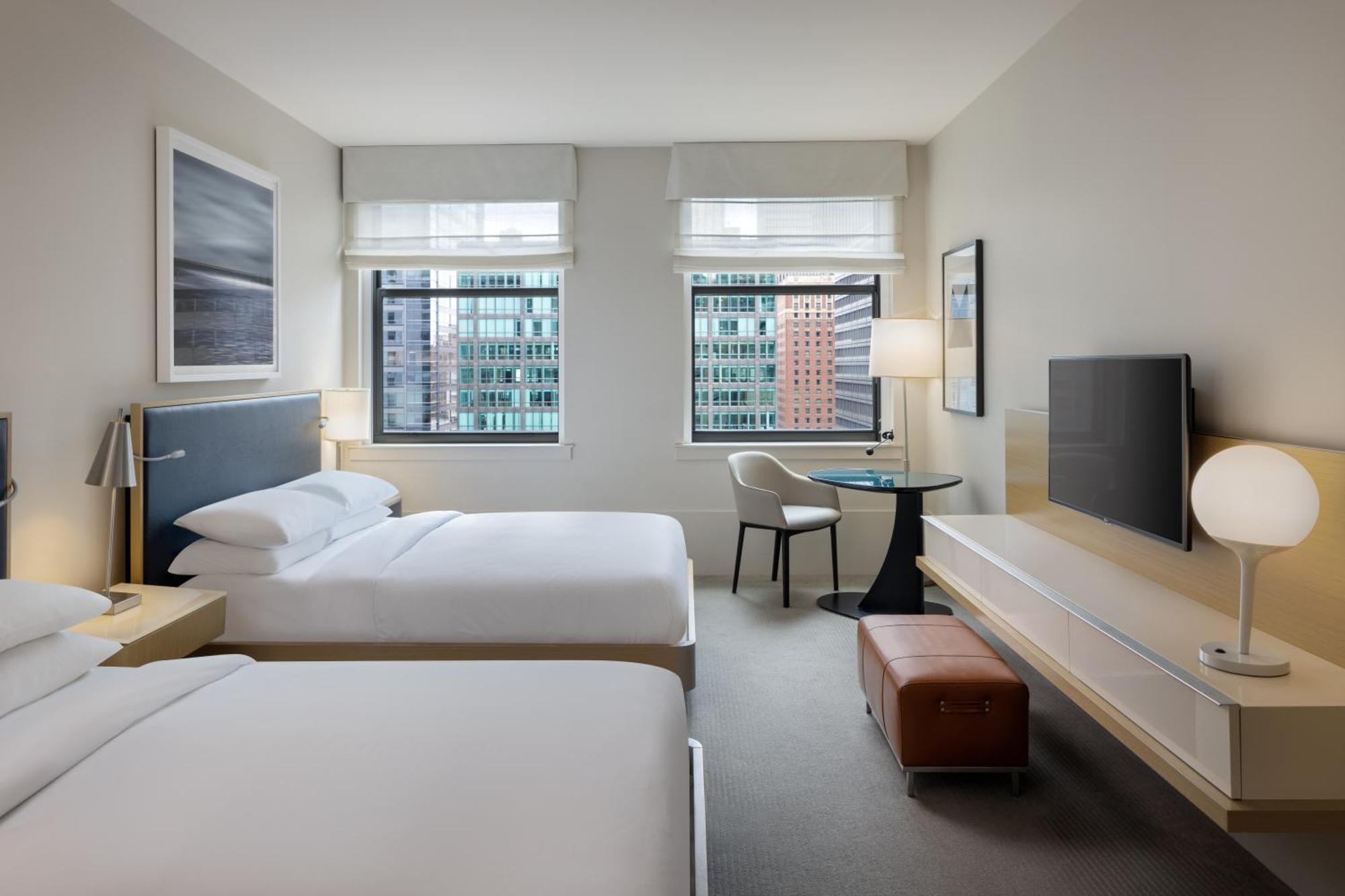 Queen Room Two Queen Beds Accessible Tub Disability Access
