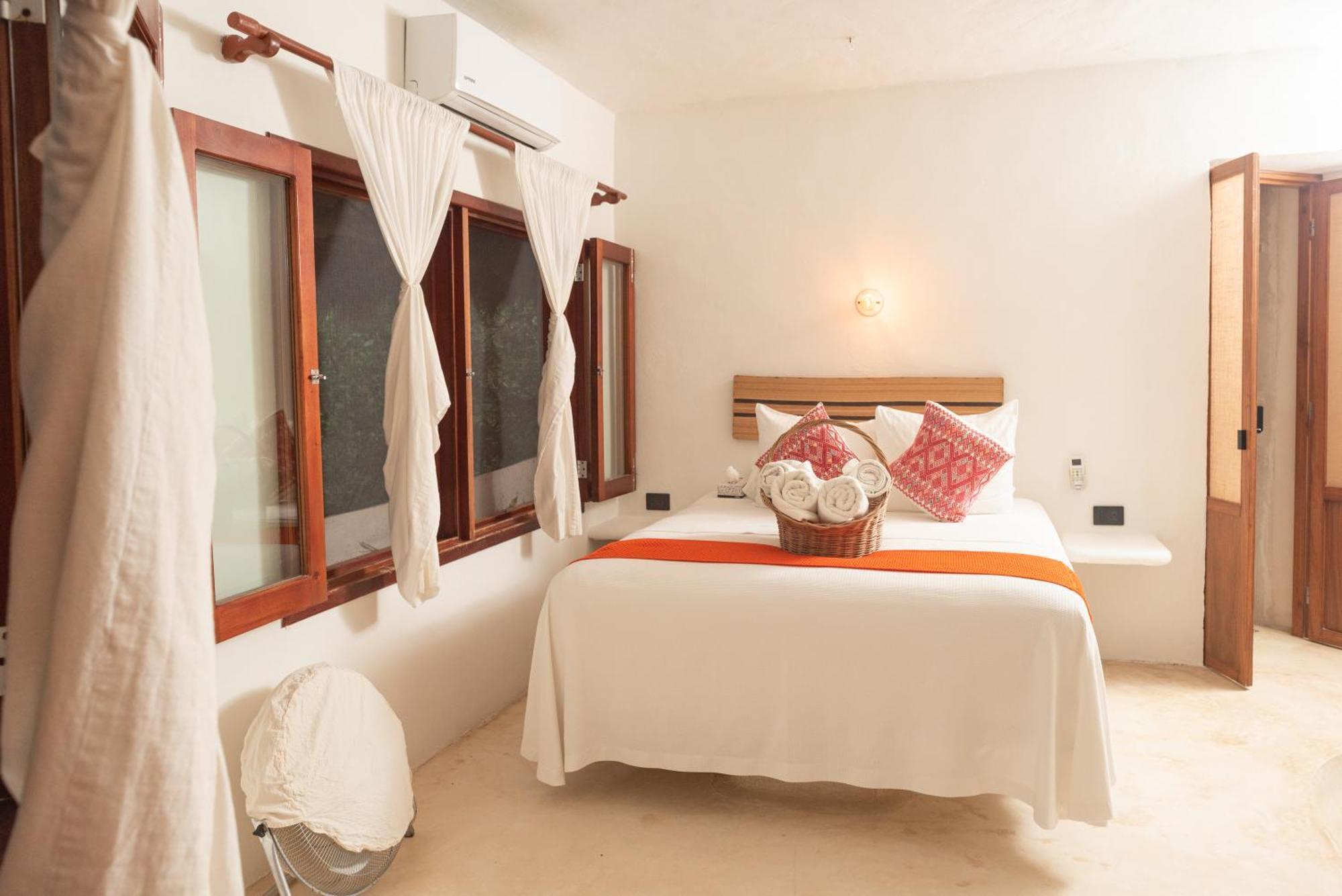 Queen Room First Floor