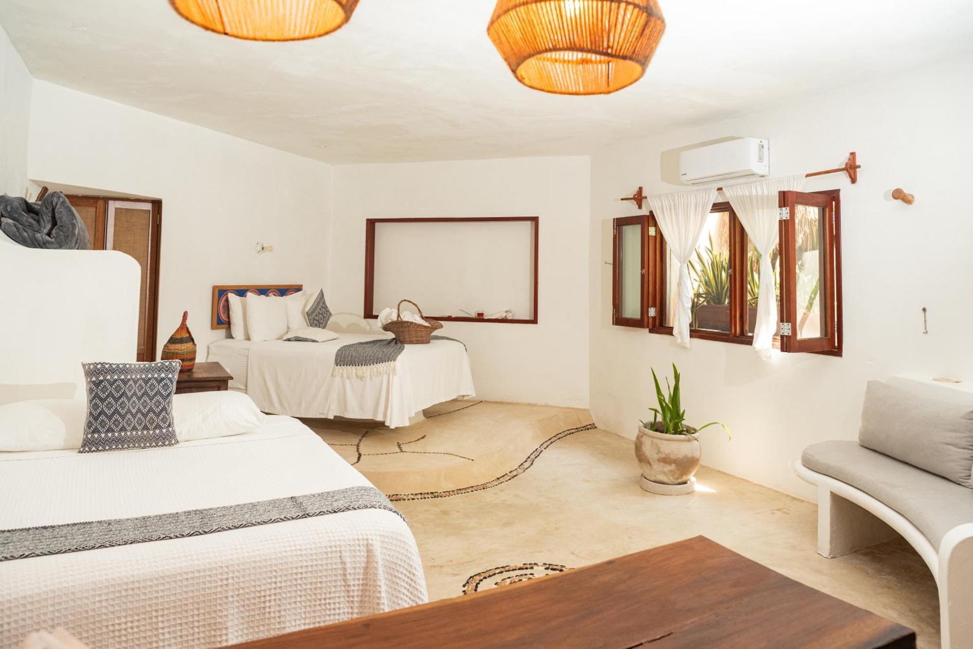 Double Room Queen bed Ground Floor