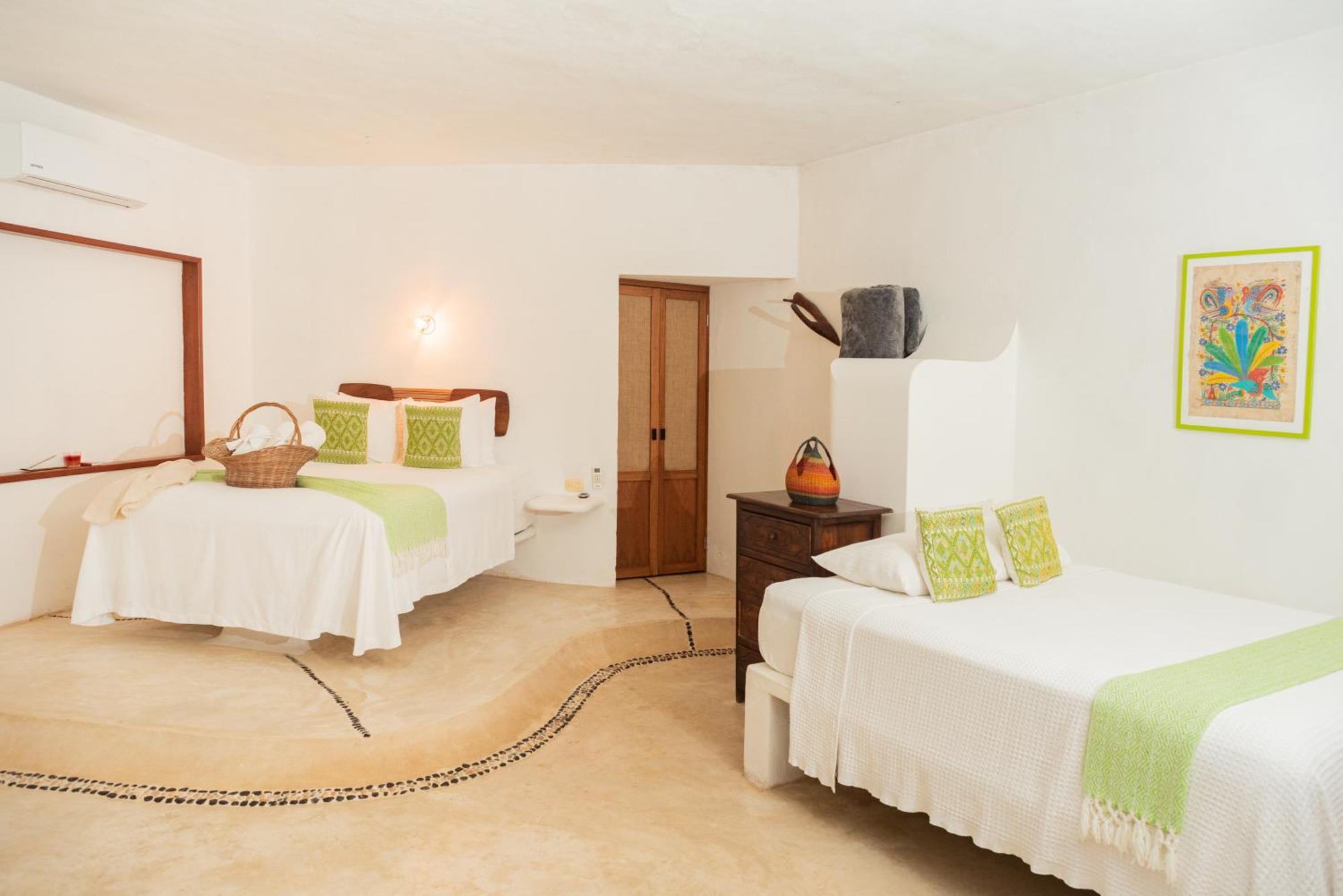 Double Room Queen bed Ground Floor