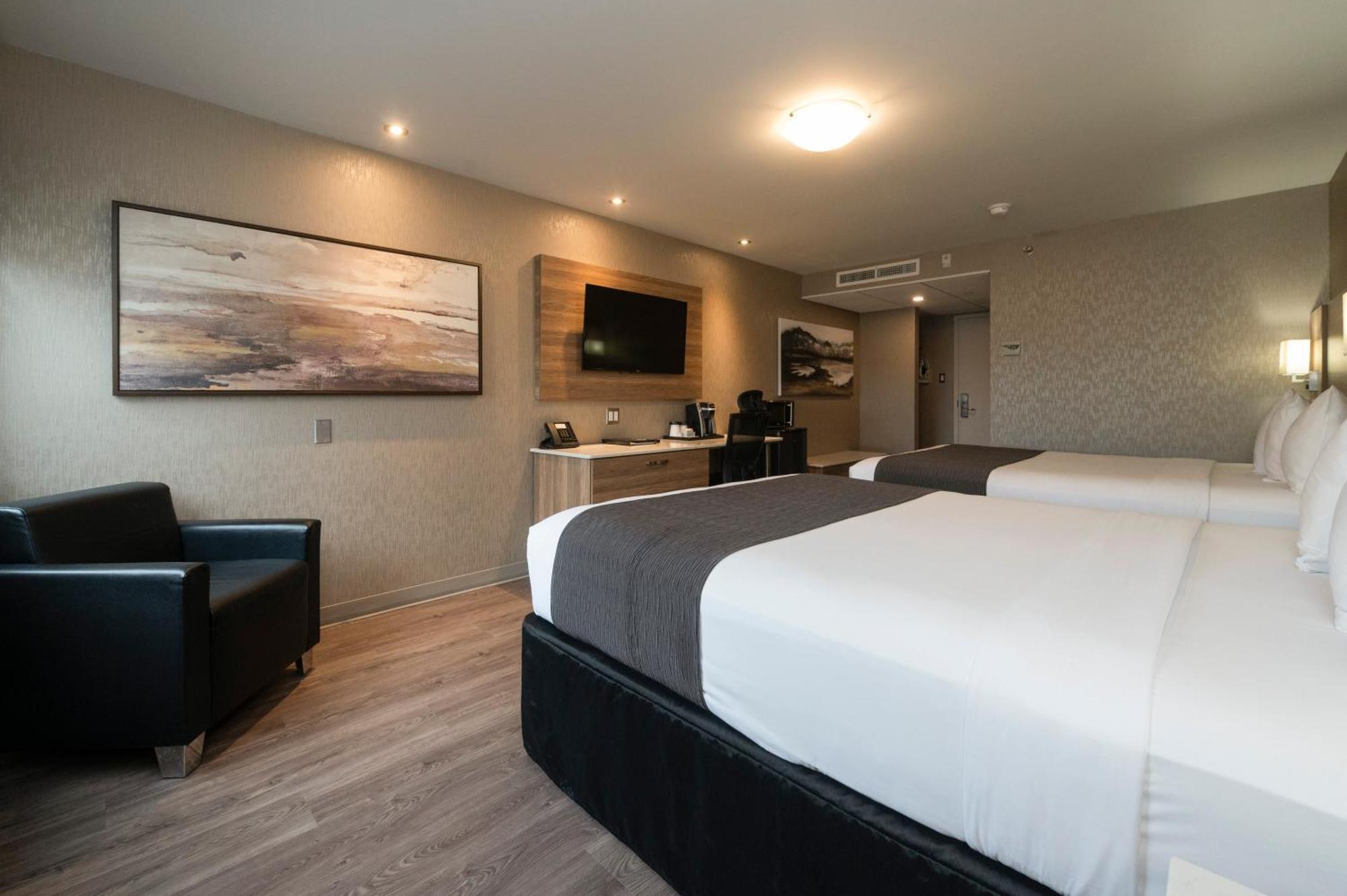 Queen Room Two Queen Beds