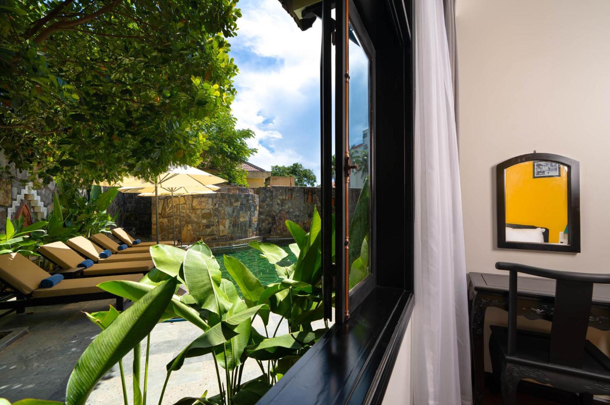 Superior Double Room Garden View