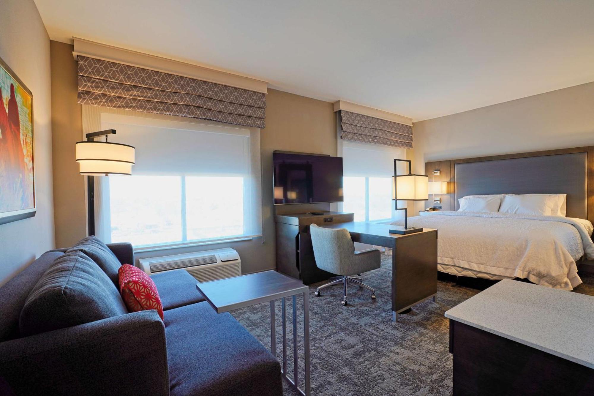 King Studio Suite