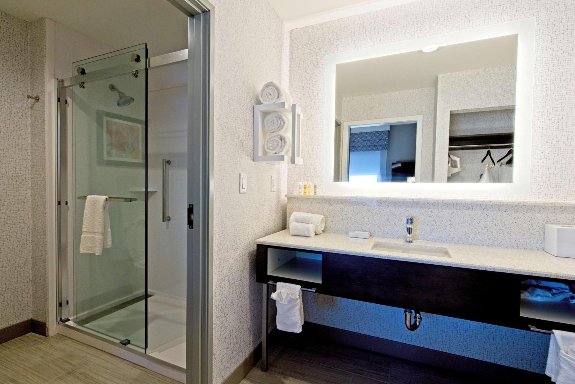 King Studio Suite