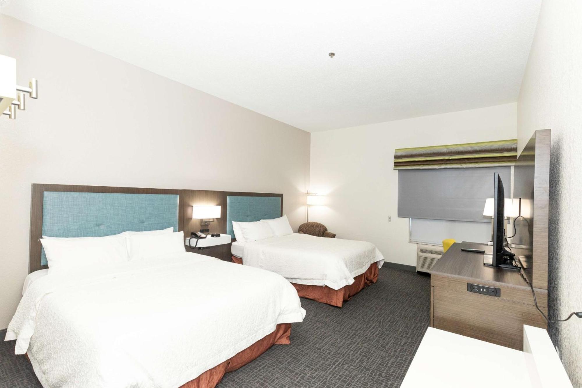 Room with Two Queen Beds - Non-Smoking