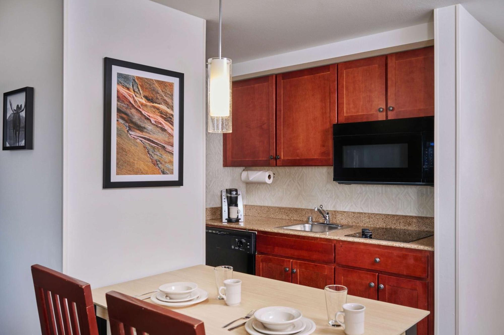 Two-Bedroom King Suite Two Double Beds