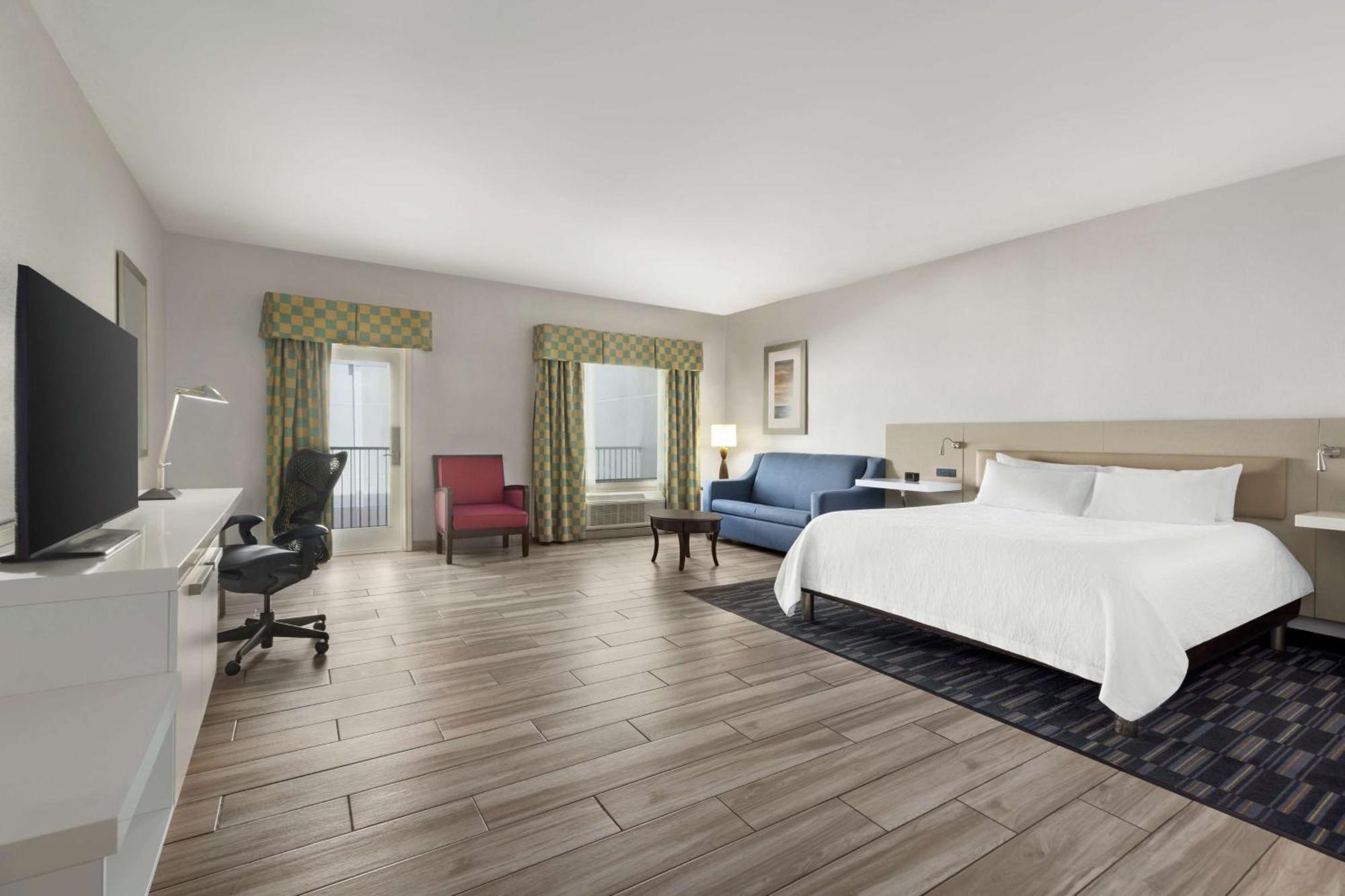 Premium King Room
