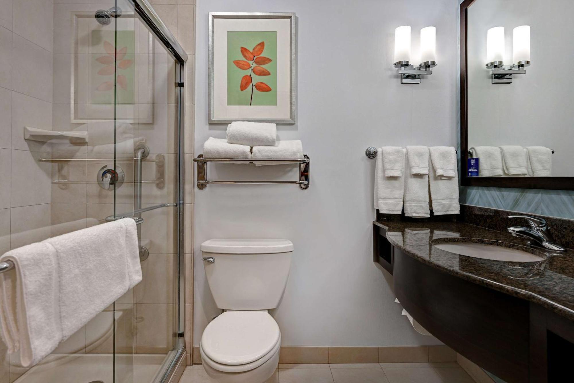 Junior King Suite Seating Area