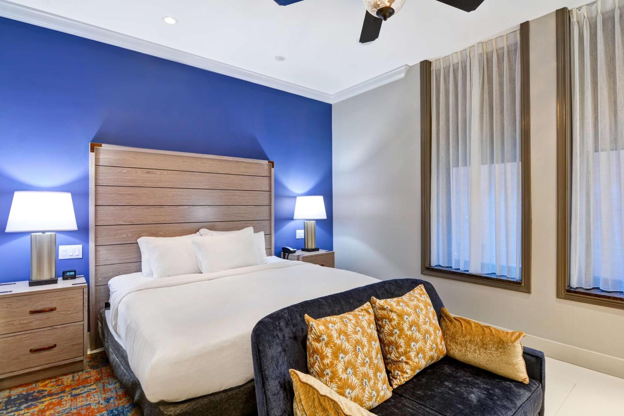King Room