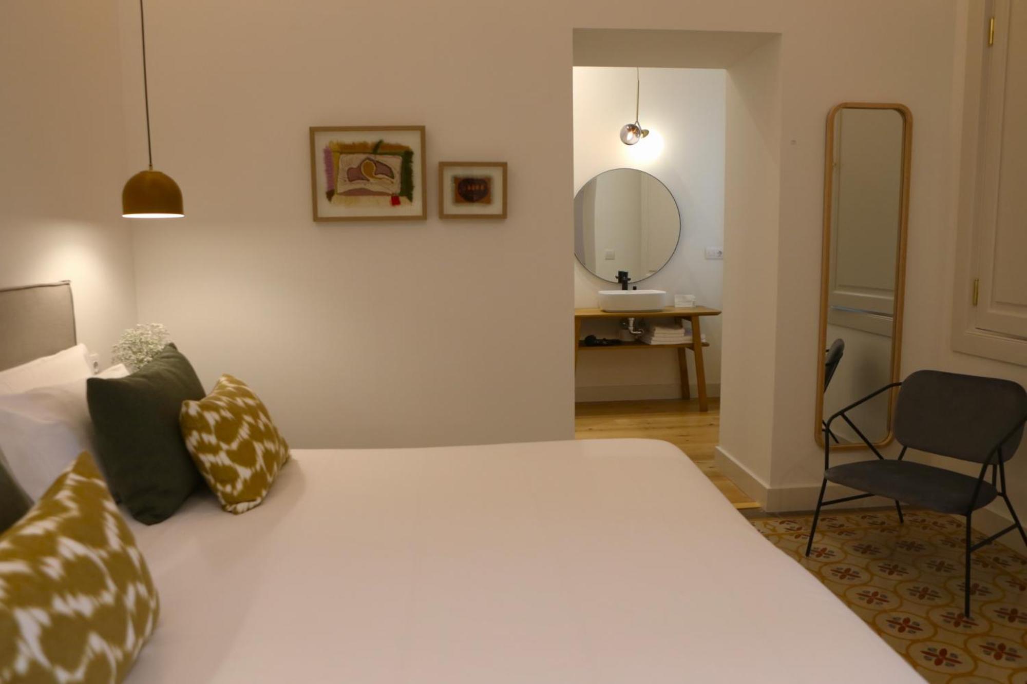 Deluxe Interior Double Room