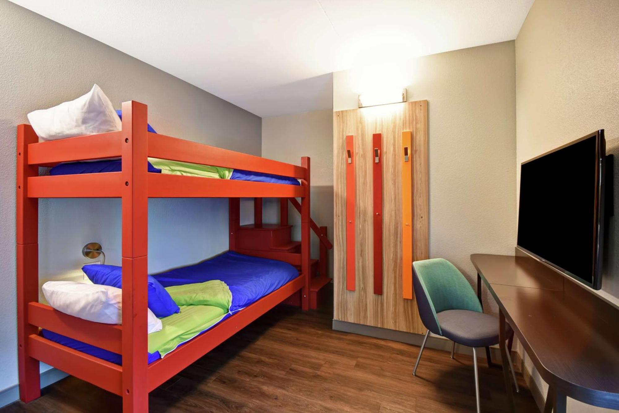 King Suite Hearing Accessible