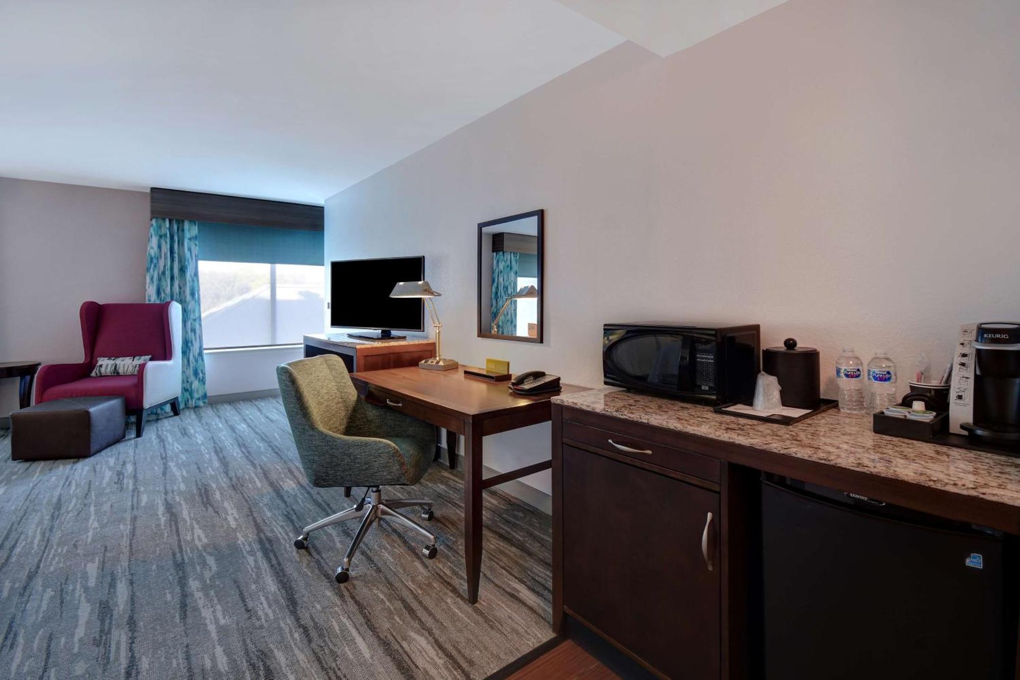 Double Room with Two Double Beds - Mobility Access,1551376384:JPEG