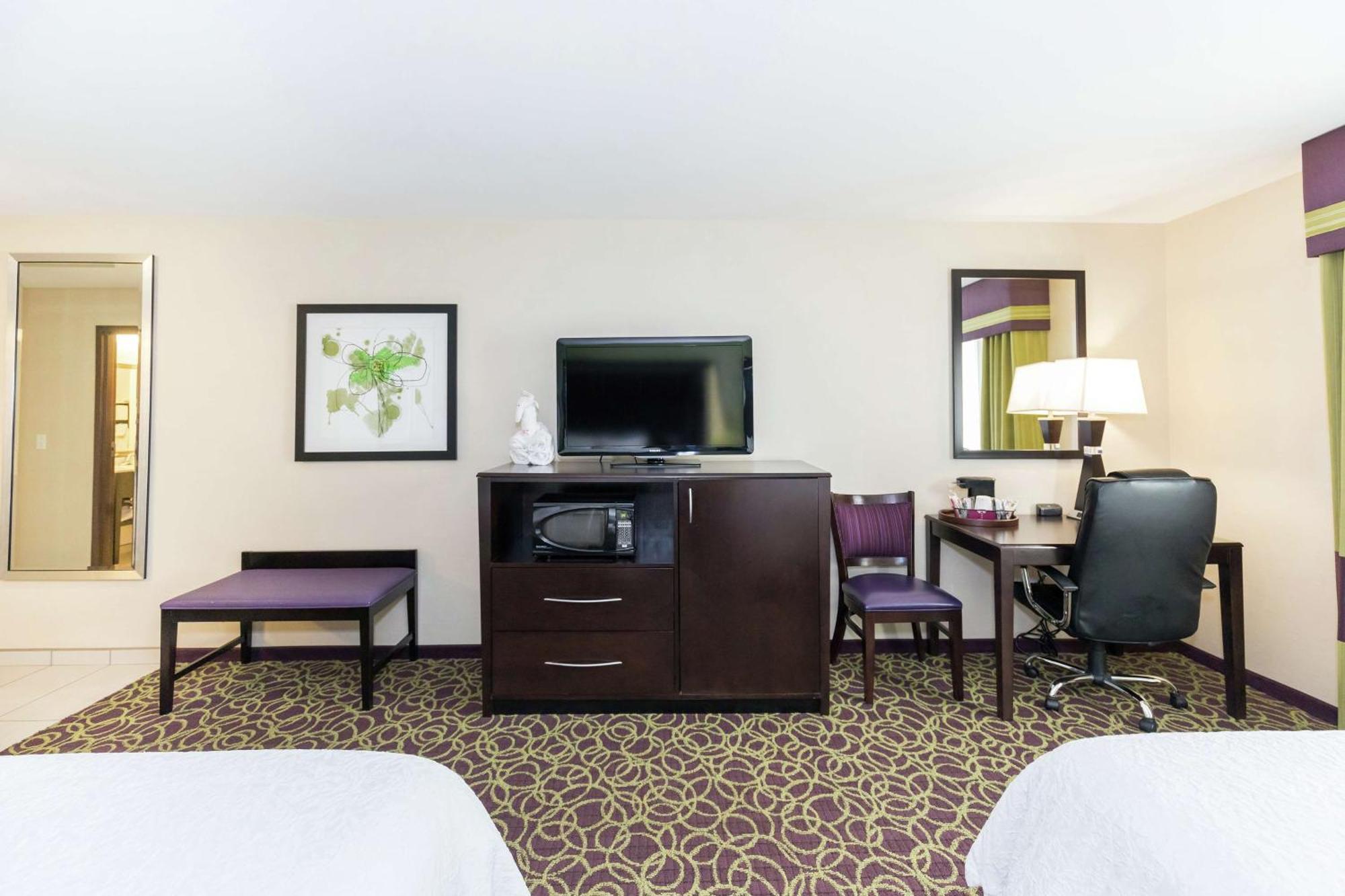 Queen Room Two Queen Beds