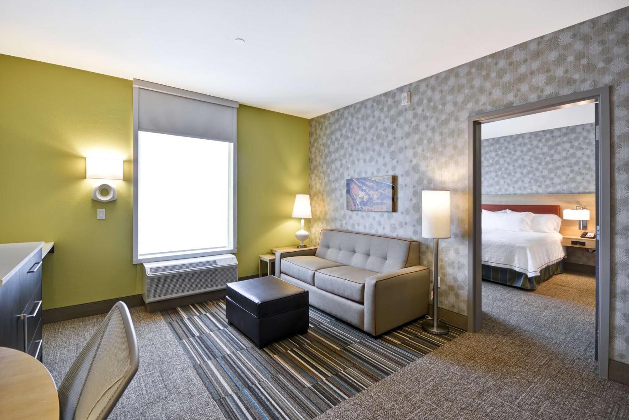 One-Bedroom King Suite Non-Smoking